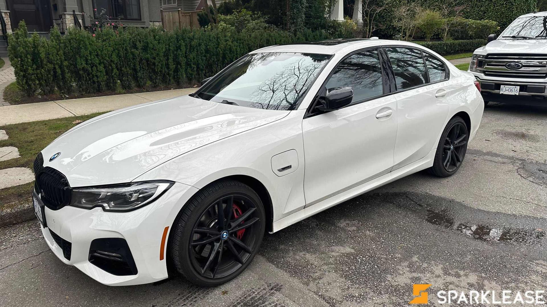 2022 BMW 3 Series 330e xDrive Plug-In Hy...