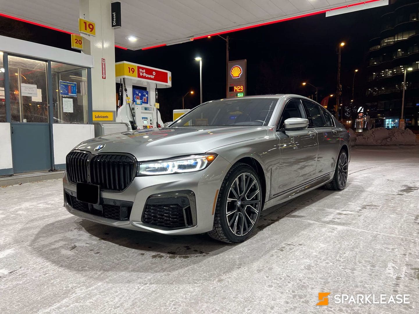 2020 BMW 750i xDrive B&W 回国急卖 可Lease/Finance