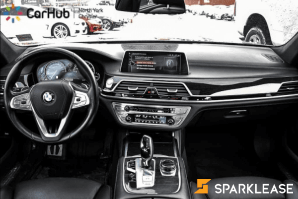 2016 BMW 750i