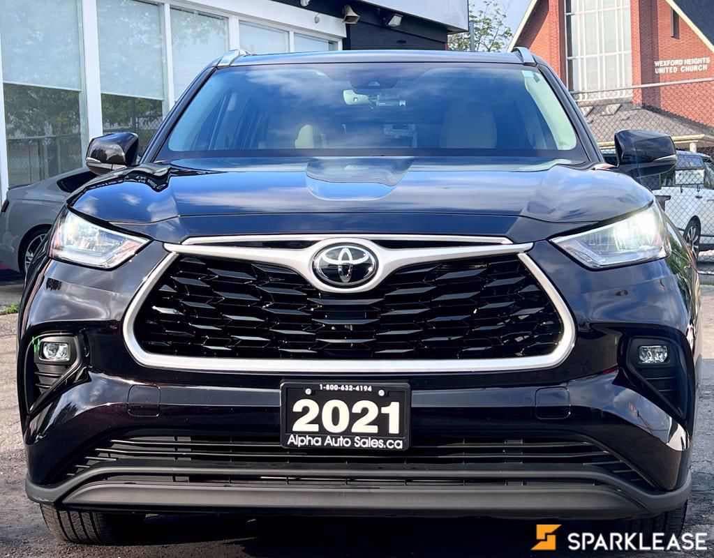 2021 Toyota  Highlander  XLE AWD 