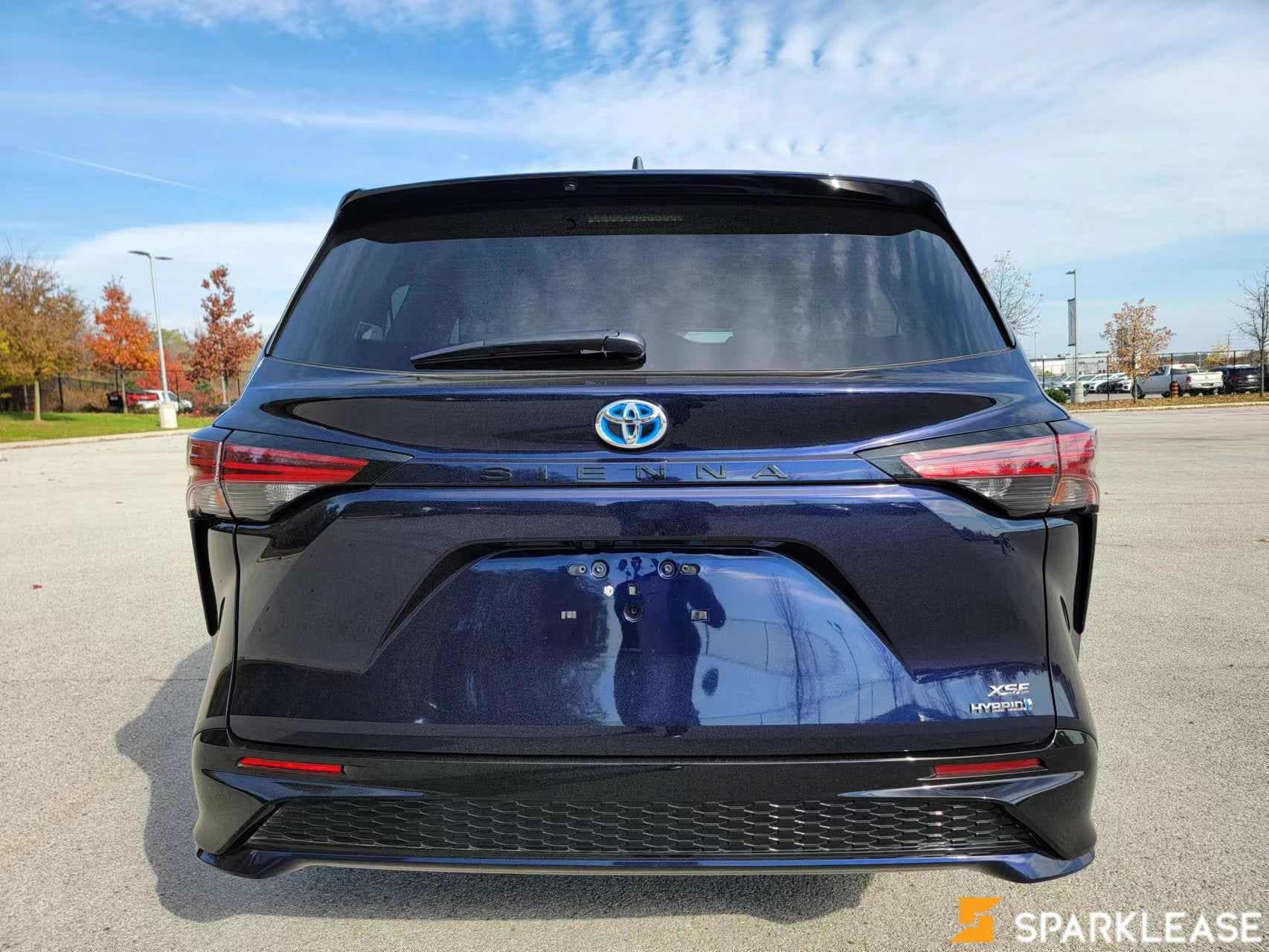 2022 Toyota  Sienna  XSE 7-Passenger Hybrid