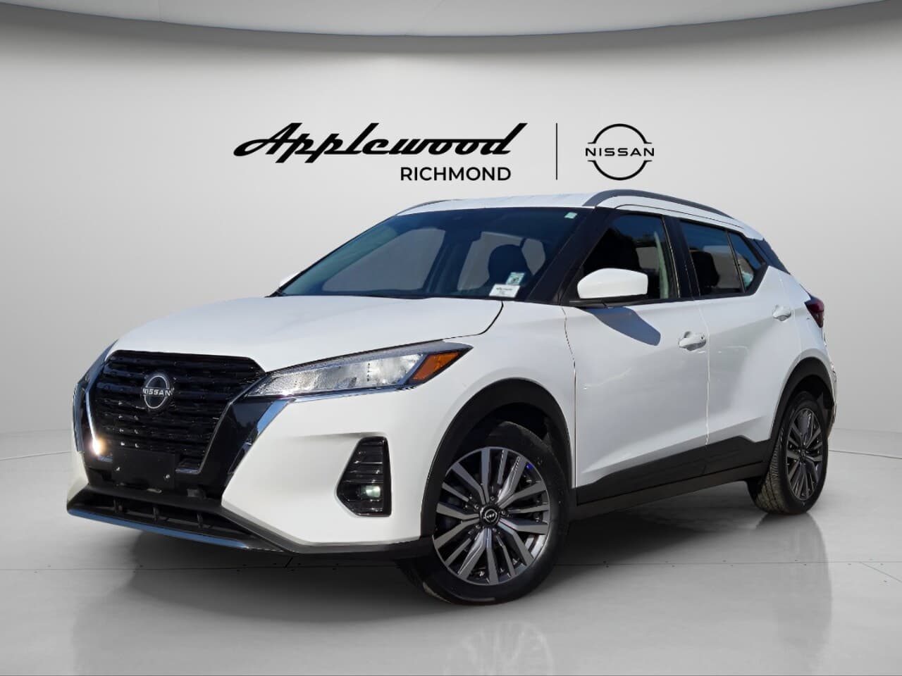 2025 Nissan Kicks Play SV CVT