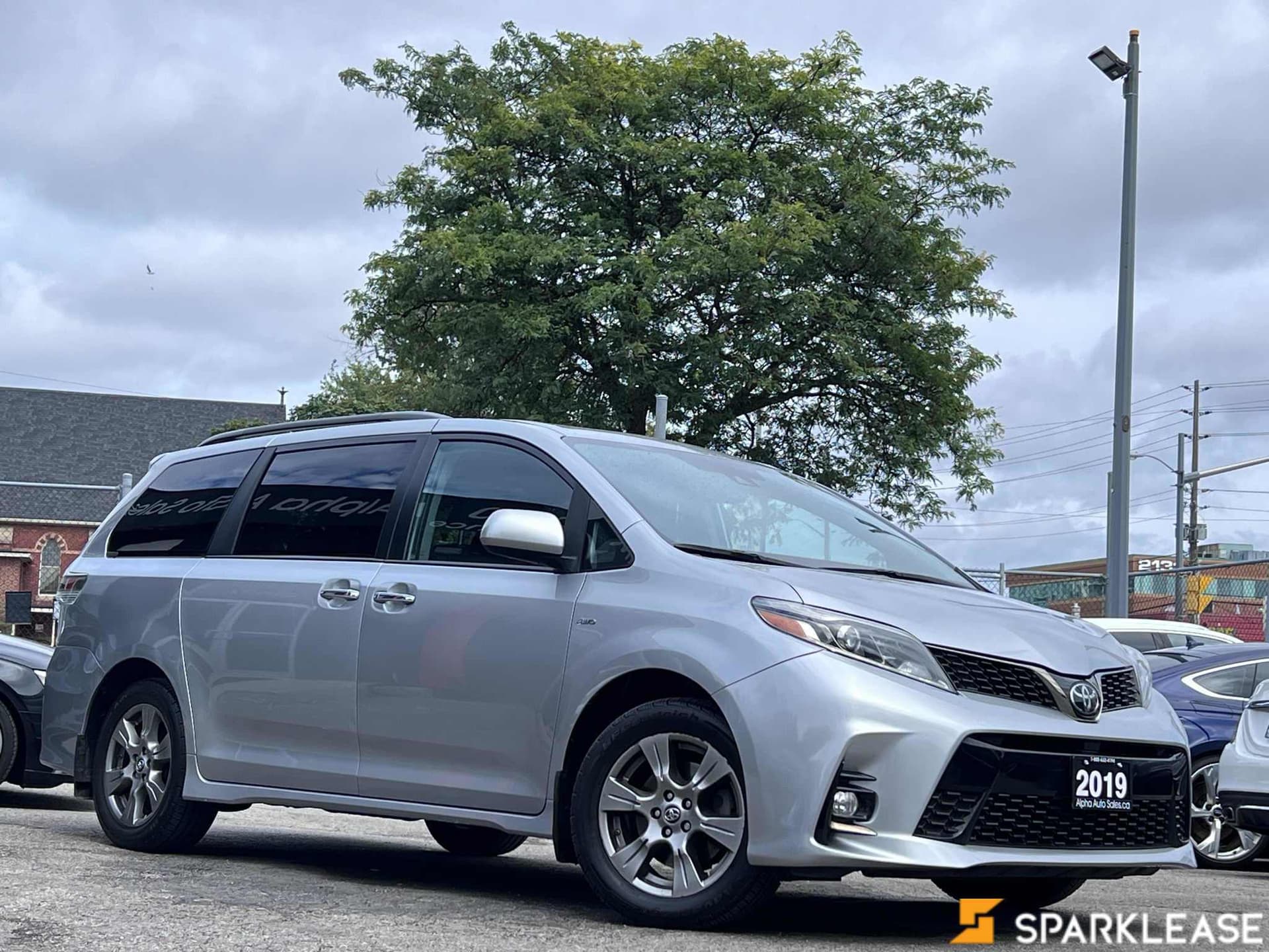 2019 Toyota  Sienna  SE 7-Passenger AWD 