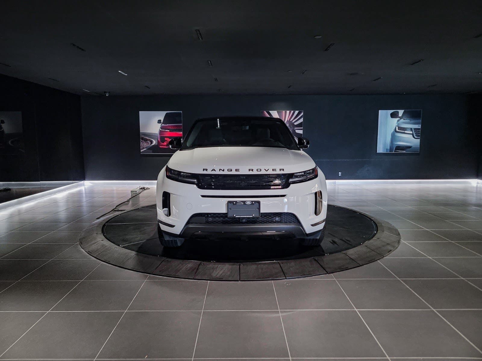 2026 Land Rover Range Rover Evoque S