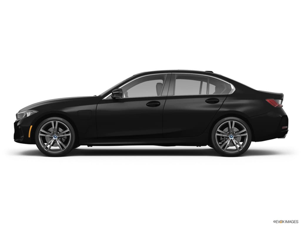 2024 BMW 330e Demo