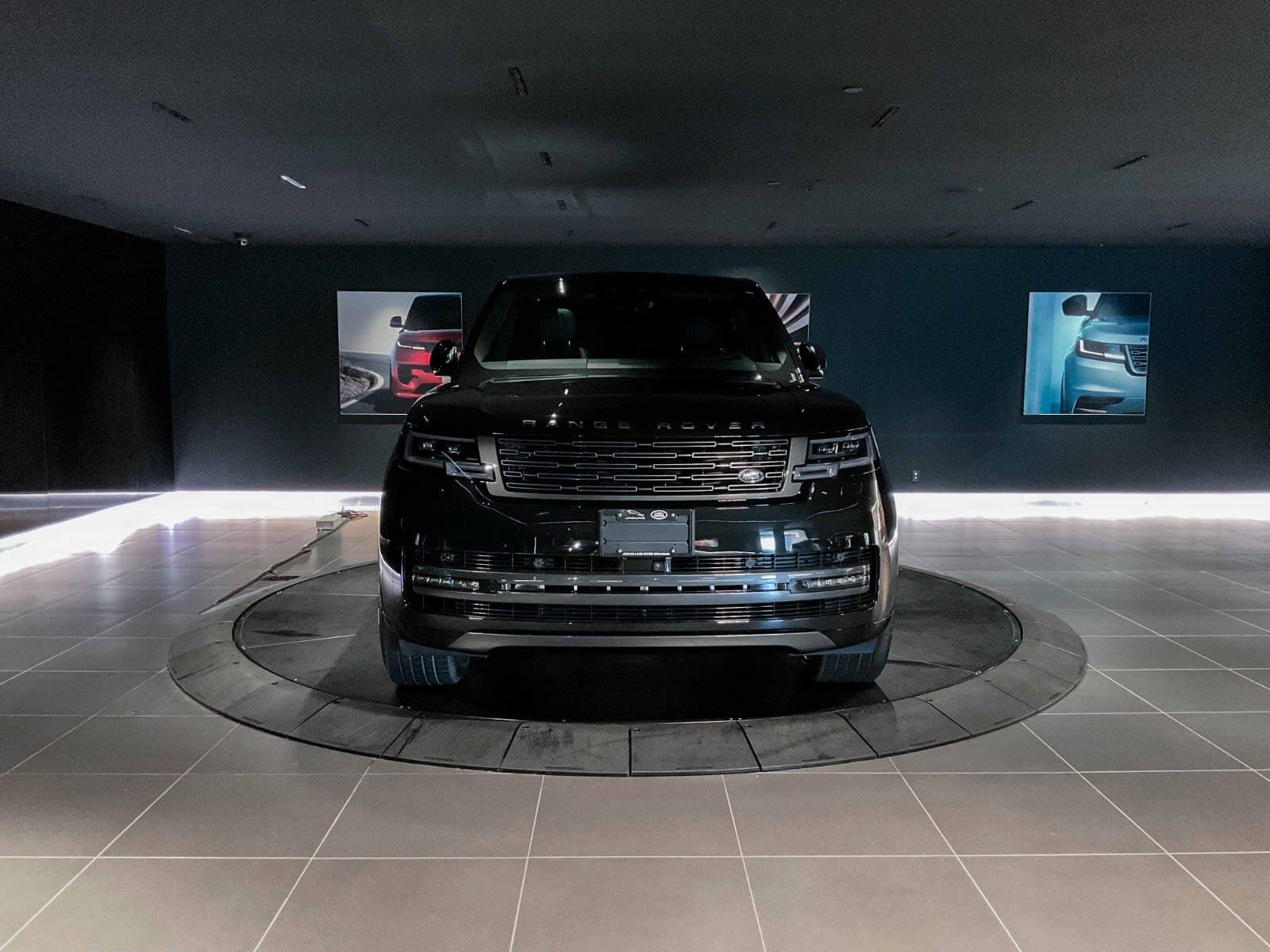 2026 Land Rover Range Rover SE