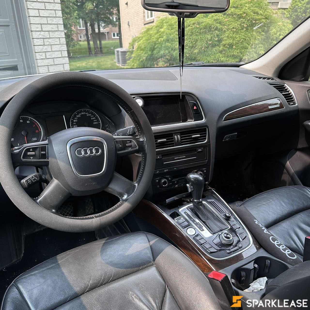 2011 Audi Q5 quattro 4dr 3.2L Premium
