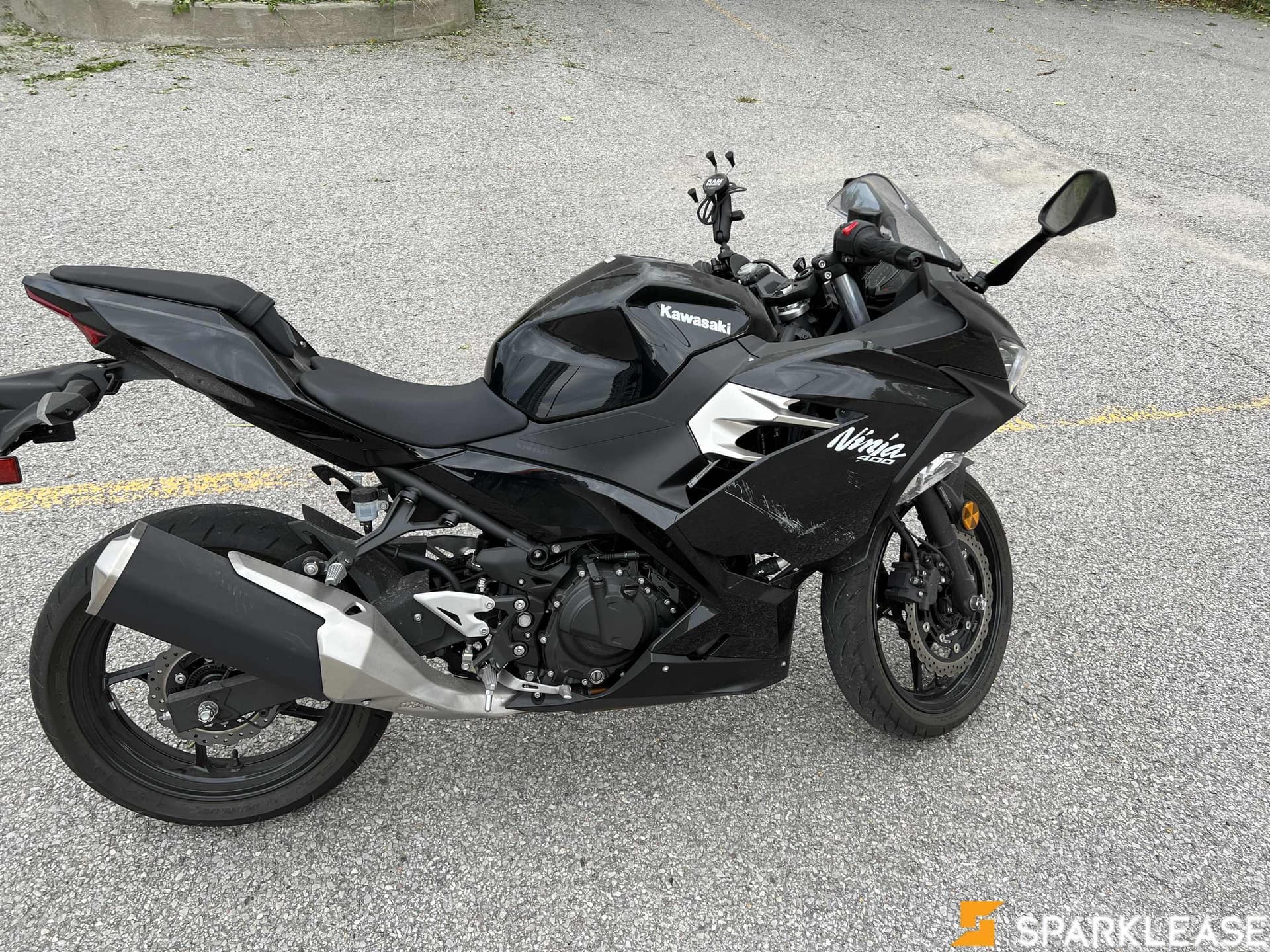 2021 Kawasaki Ninja400