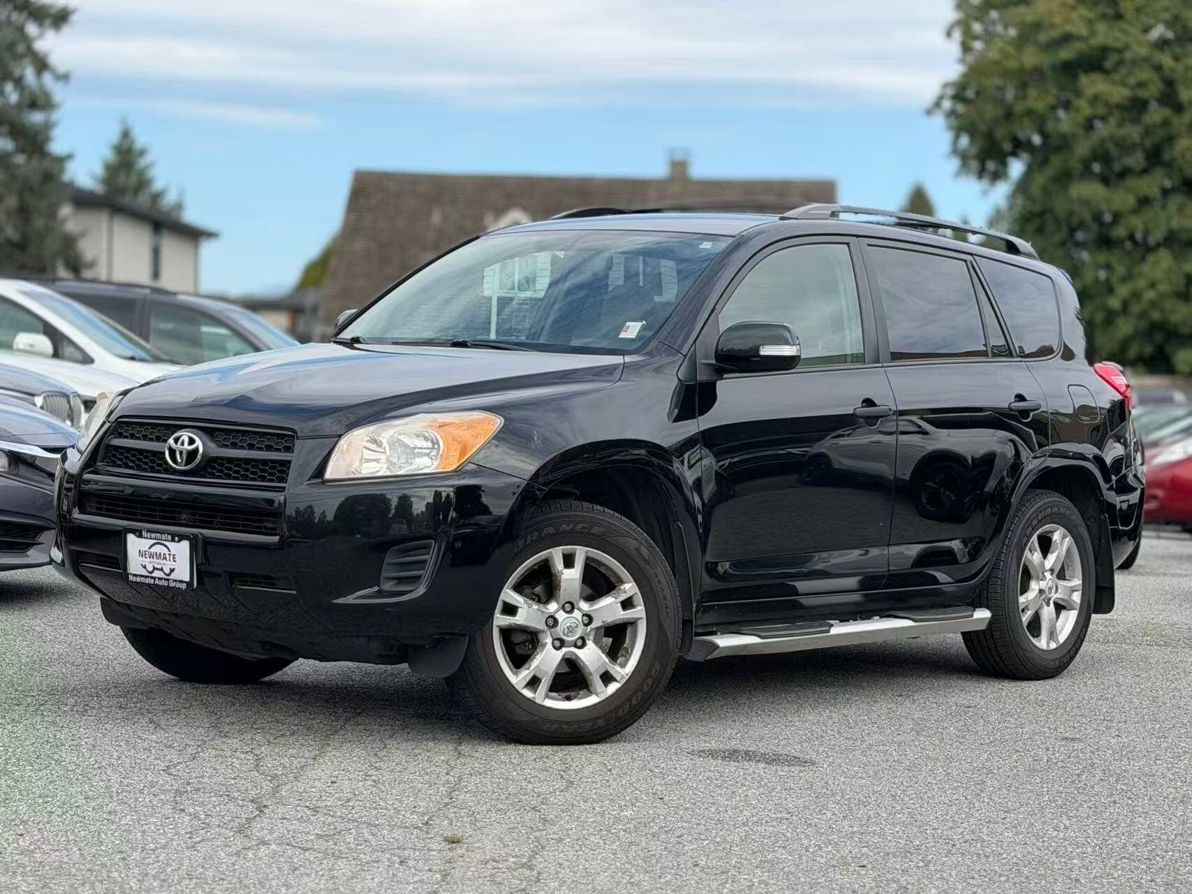 2009 Toyota RAV4 Base. LOCAL BC VEHICLE. SERVICE DONE.