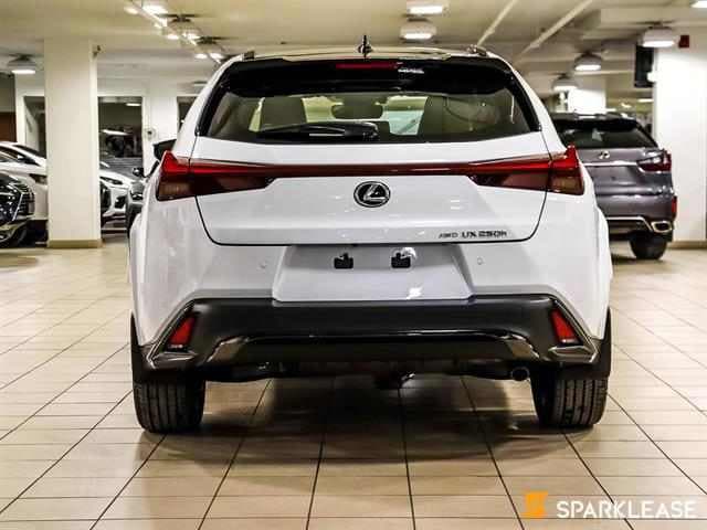 2023 Lexus UX 250h F-sport 2