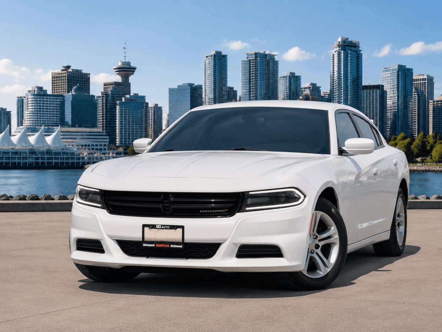 2019 Dodge Charger SXT RWD/ CLEAN TITLE/ POWER SUNROOF