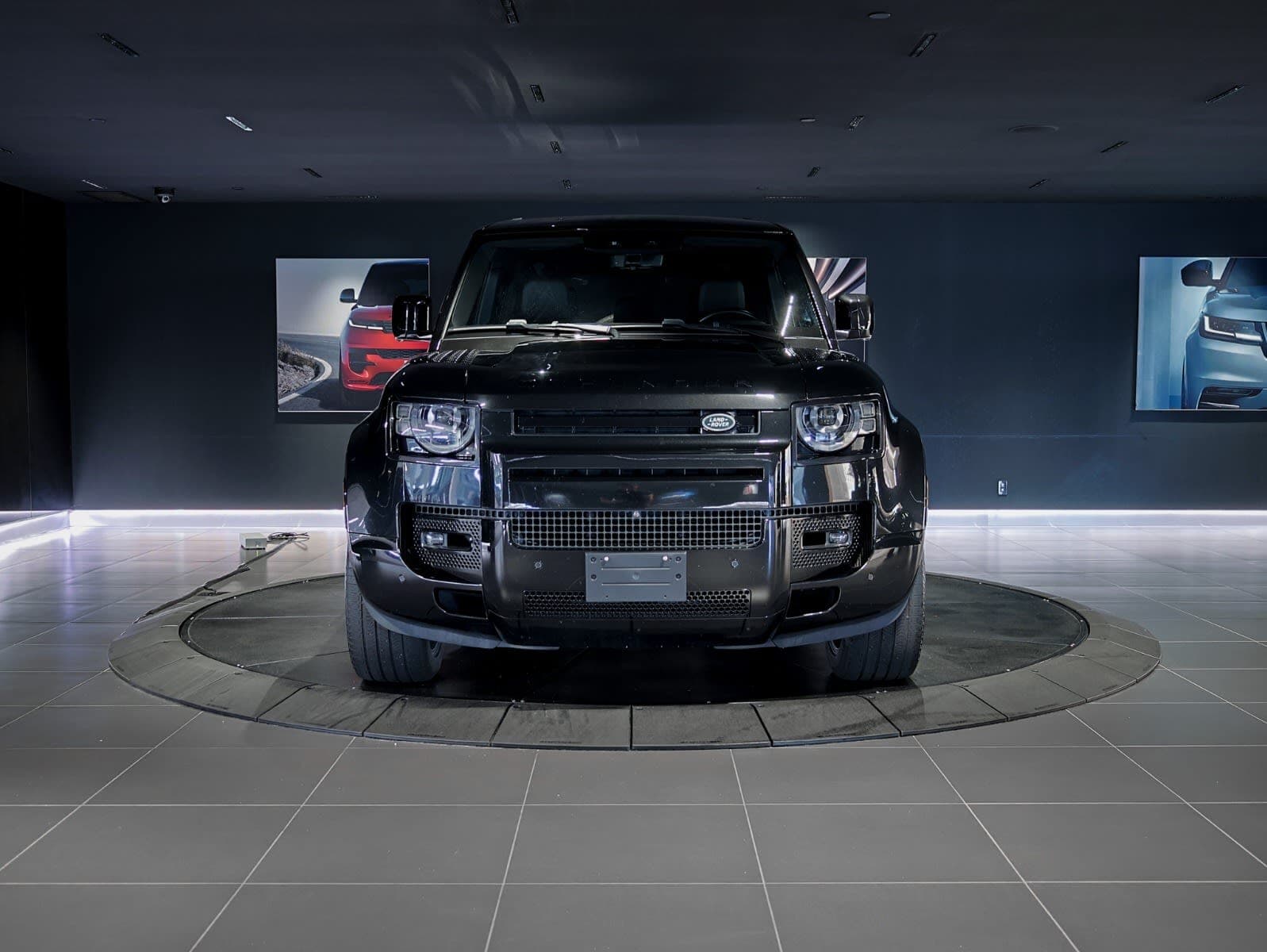 2024 Land Rover Defender X-Dynamic SE