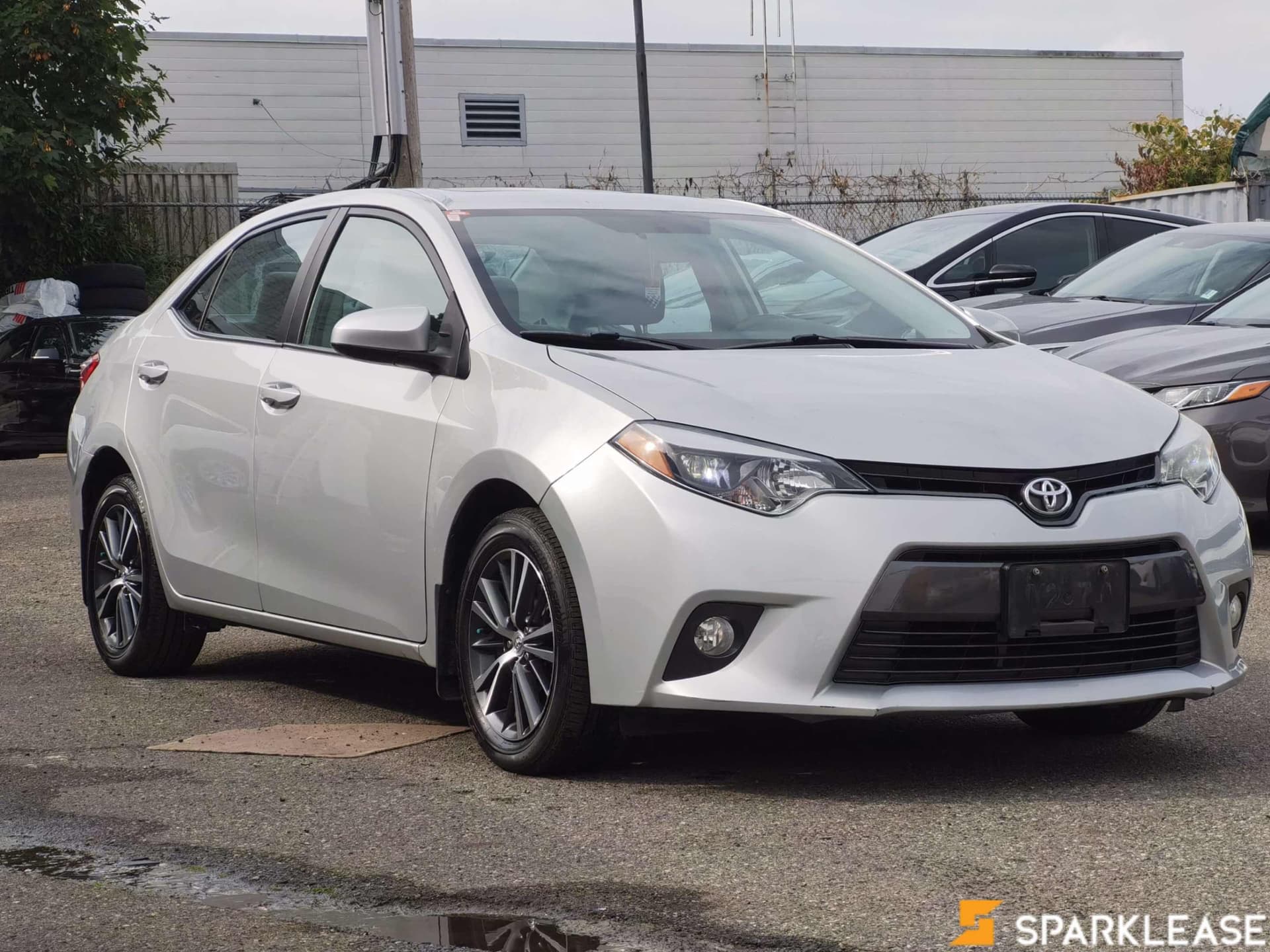 2016 Toyota  Corolla  4dr Sdn CVT LE 