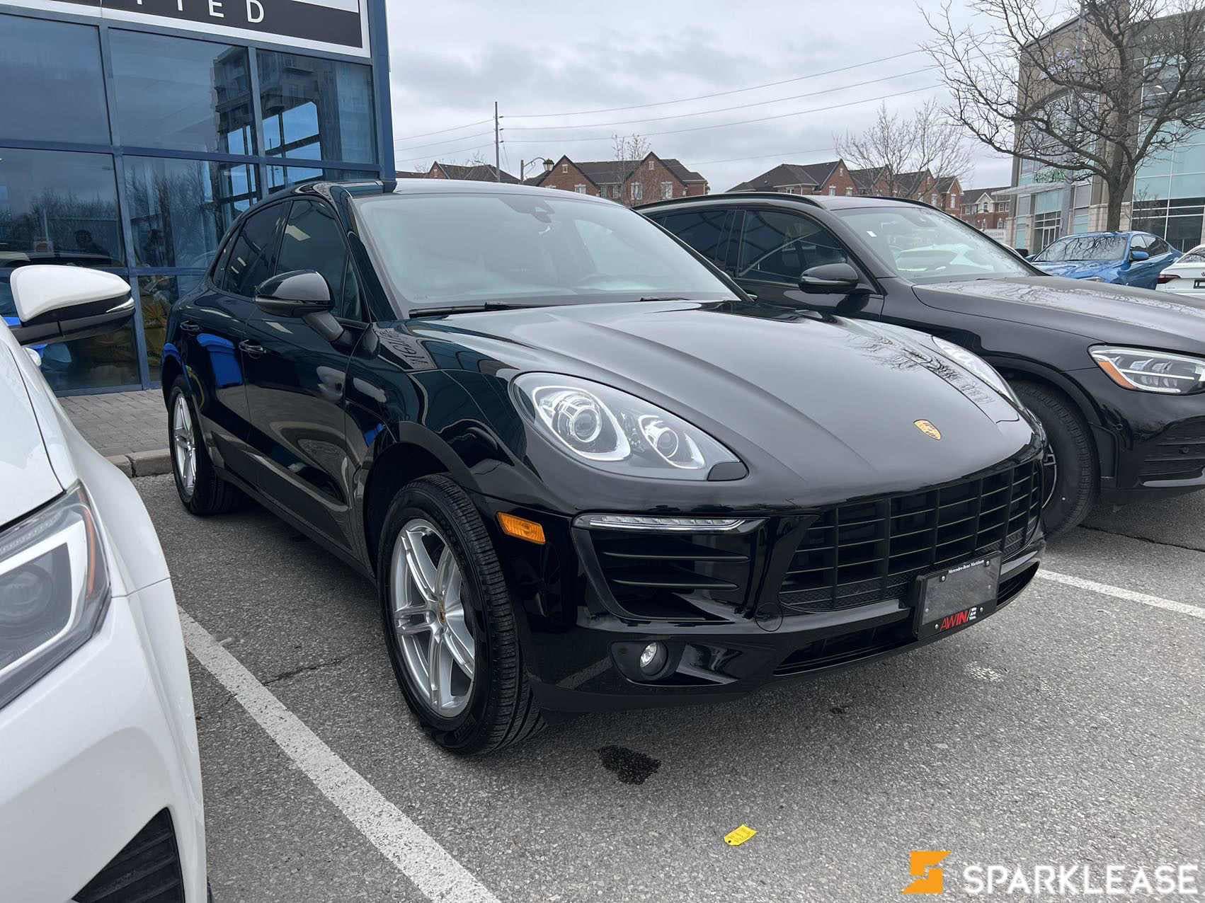 2017 Porsche Macan AWD 4dr Turbo w/Performance Pkg