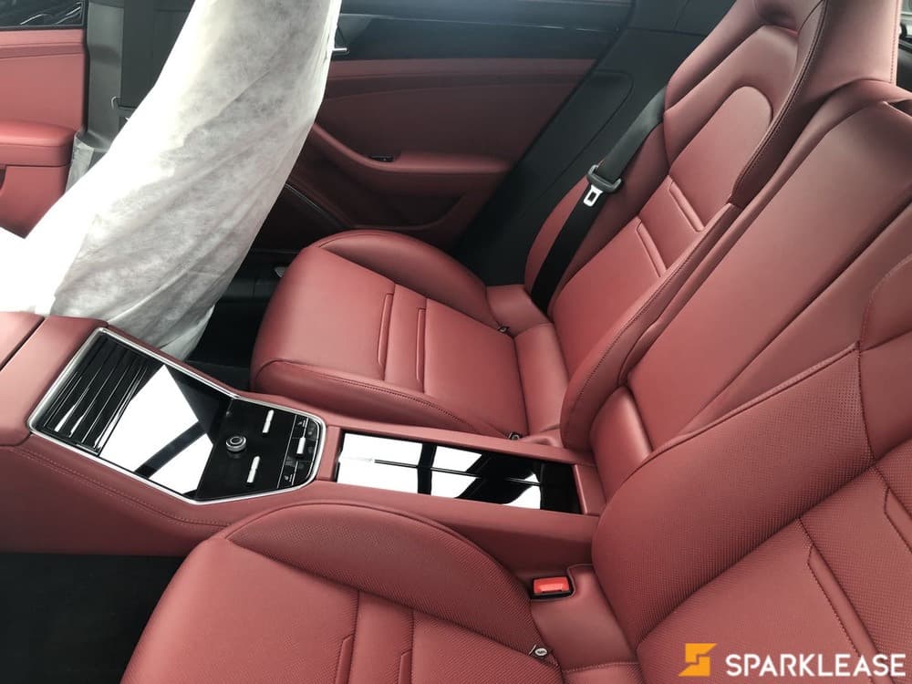 2021 Porsche Panamera