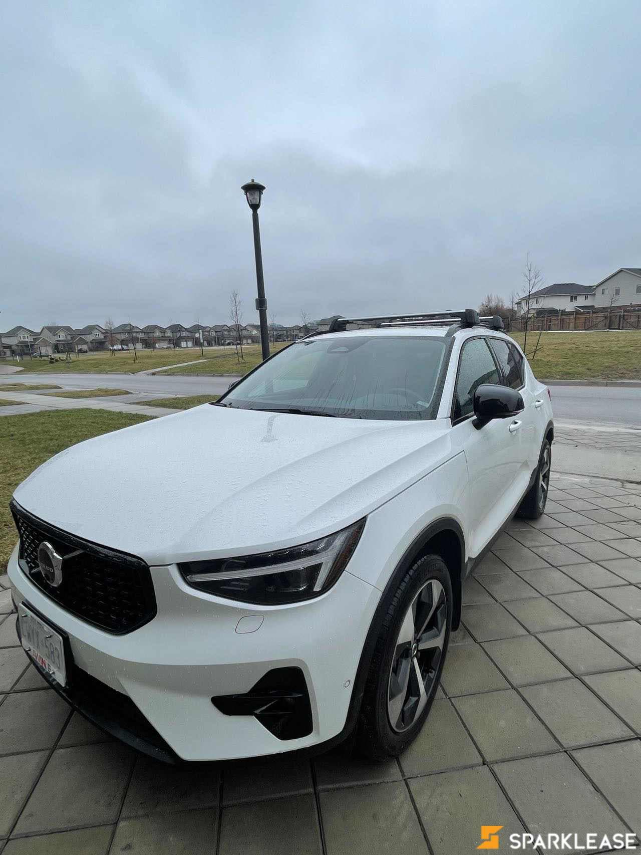 2023 Volvo XC40 B5 AWD Ultimate Bright Theme