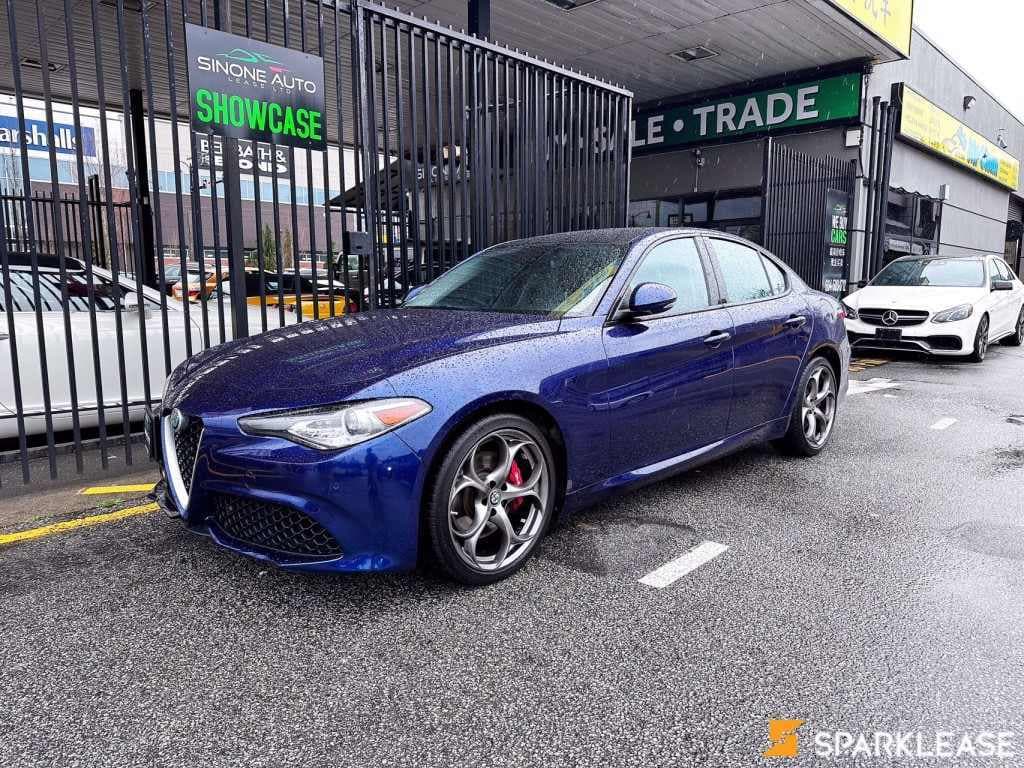 2017 Alfa Romeo  Giulia  4dr Sdn Ti AWD 