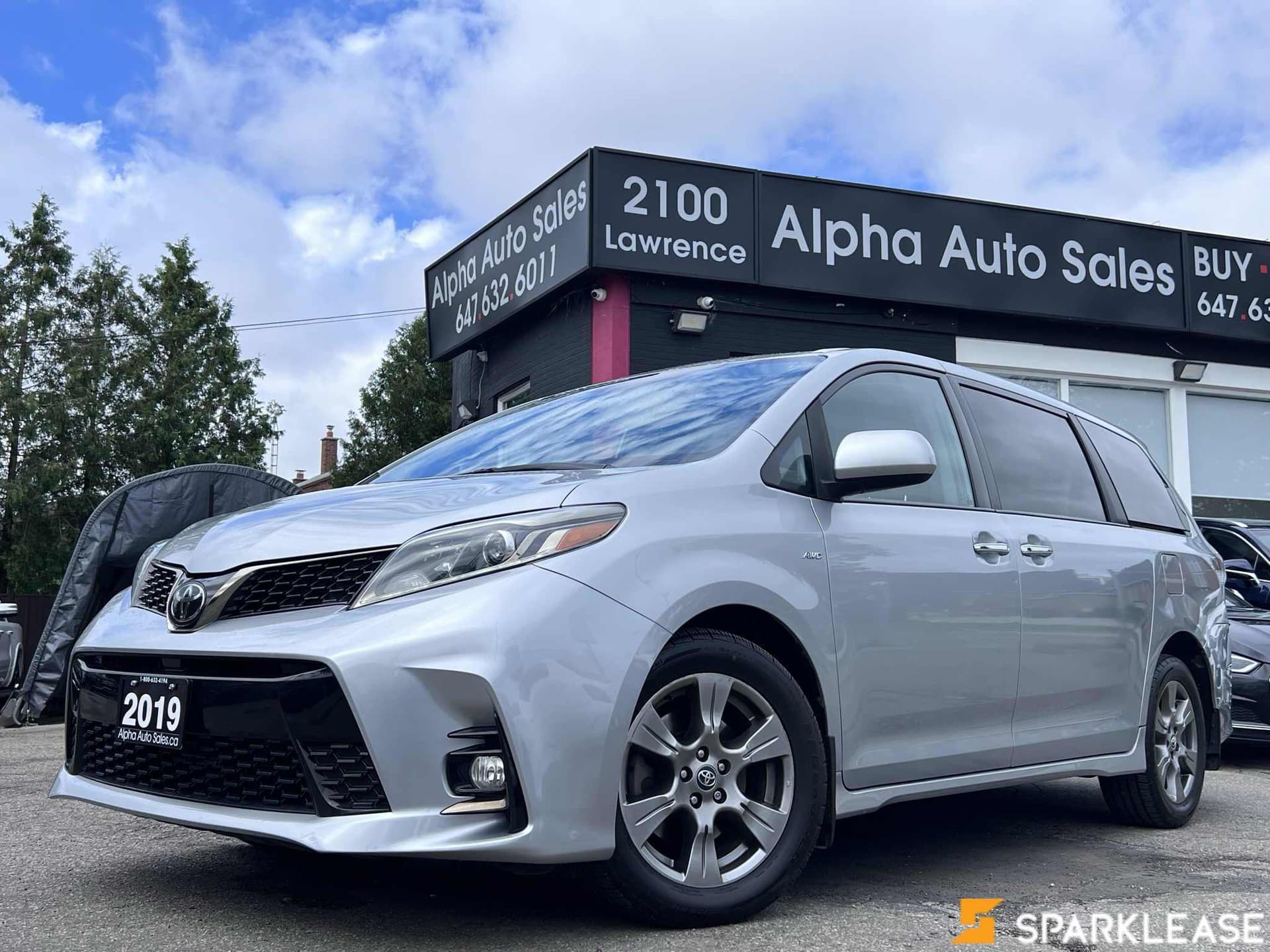 2019 Toyota  Sienna  SE 7-Passenger AWD 