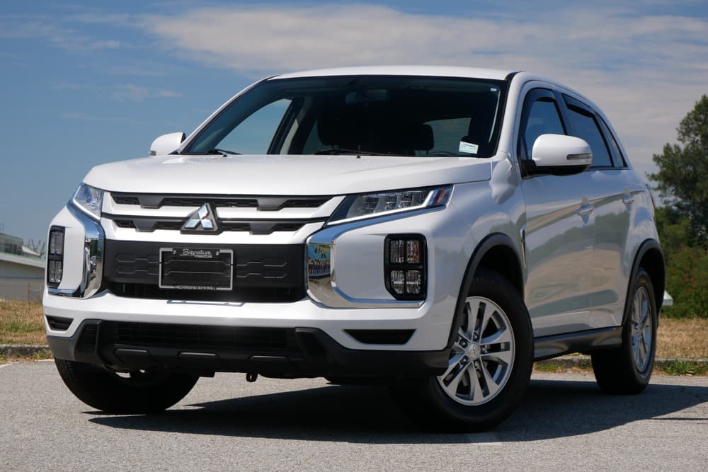 2024 Mitsubishi RVR SE