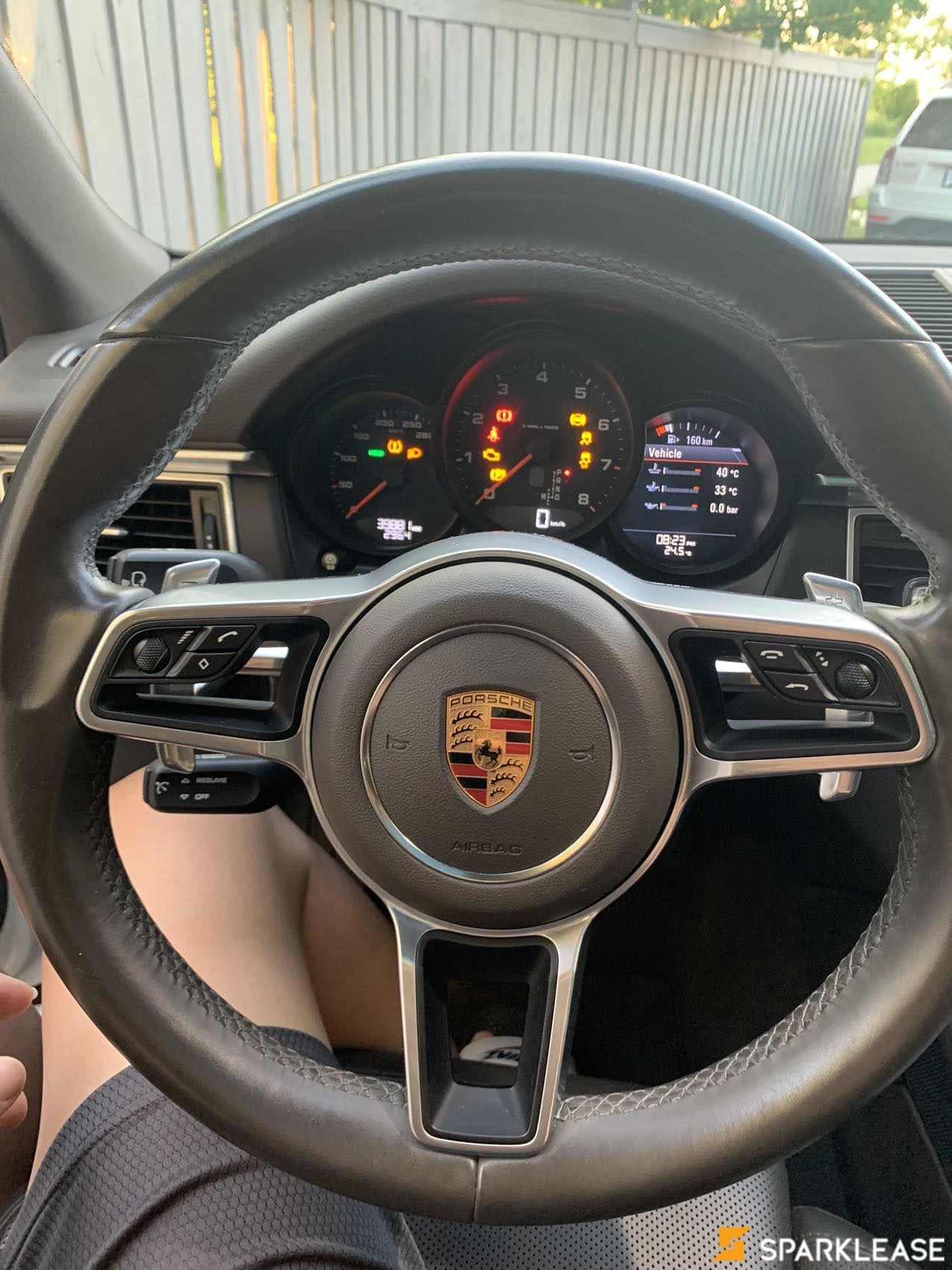 2018 Porsche Macan Turbo AWD w/Performance Pkg