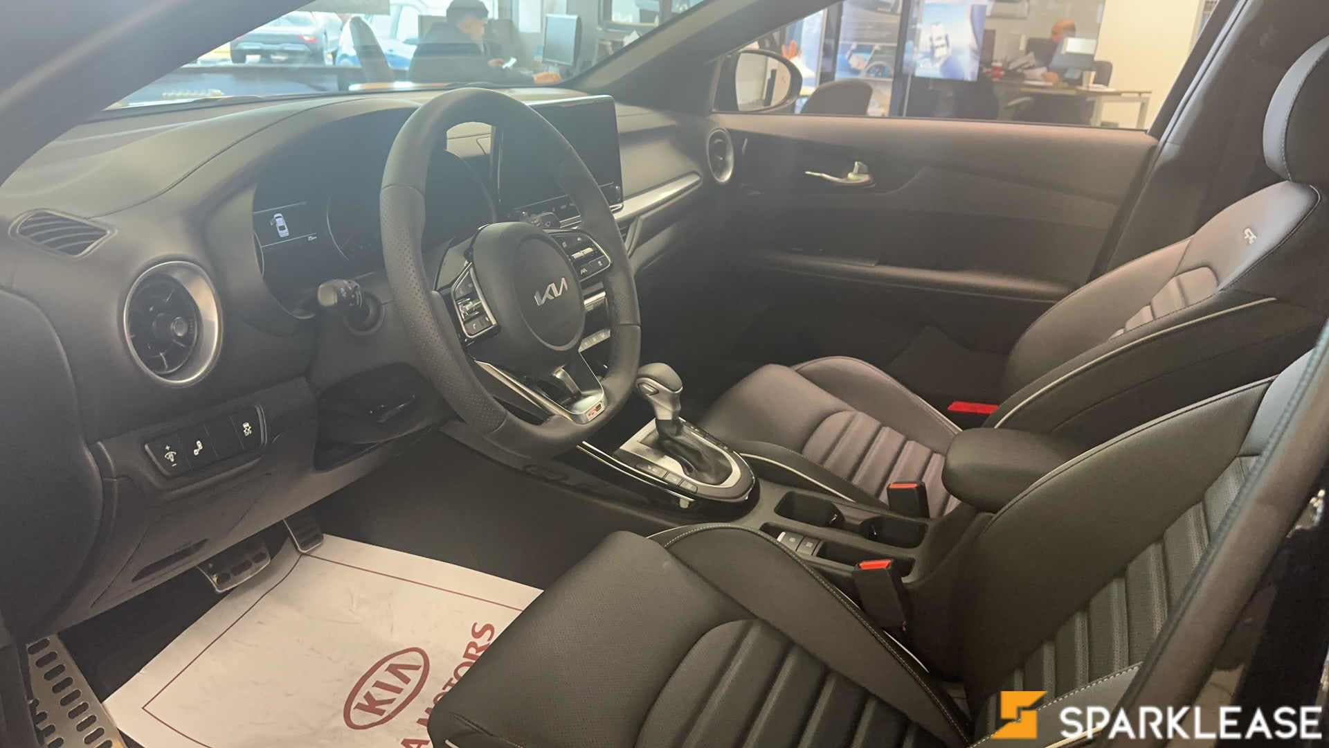 2023 Kia  Forte  GT-Line IVT 