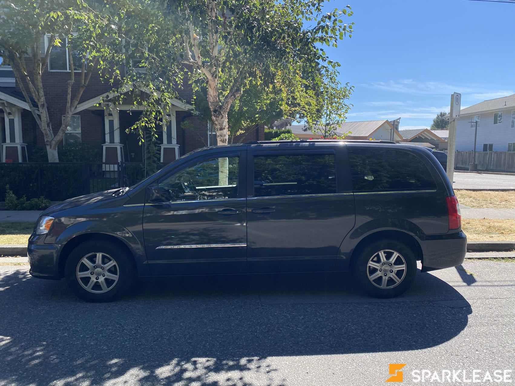 2011 Chrysler Town & Country 4dr Wgn Limited