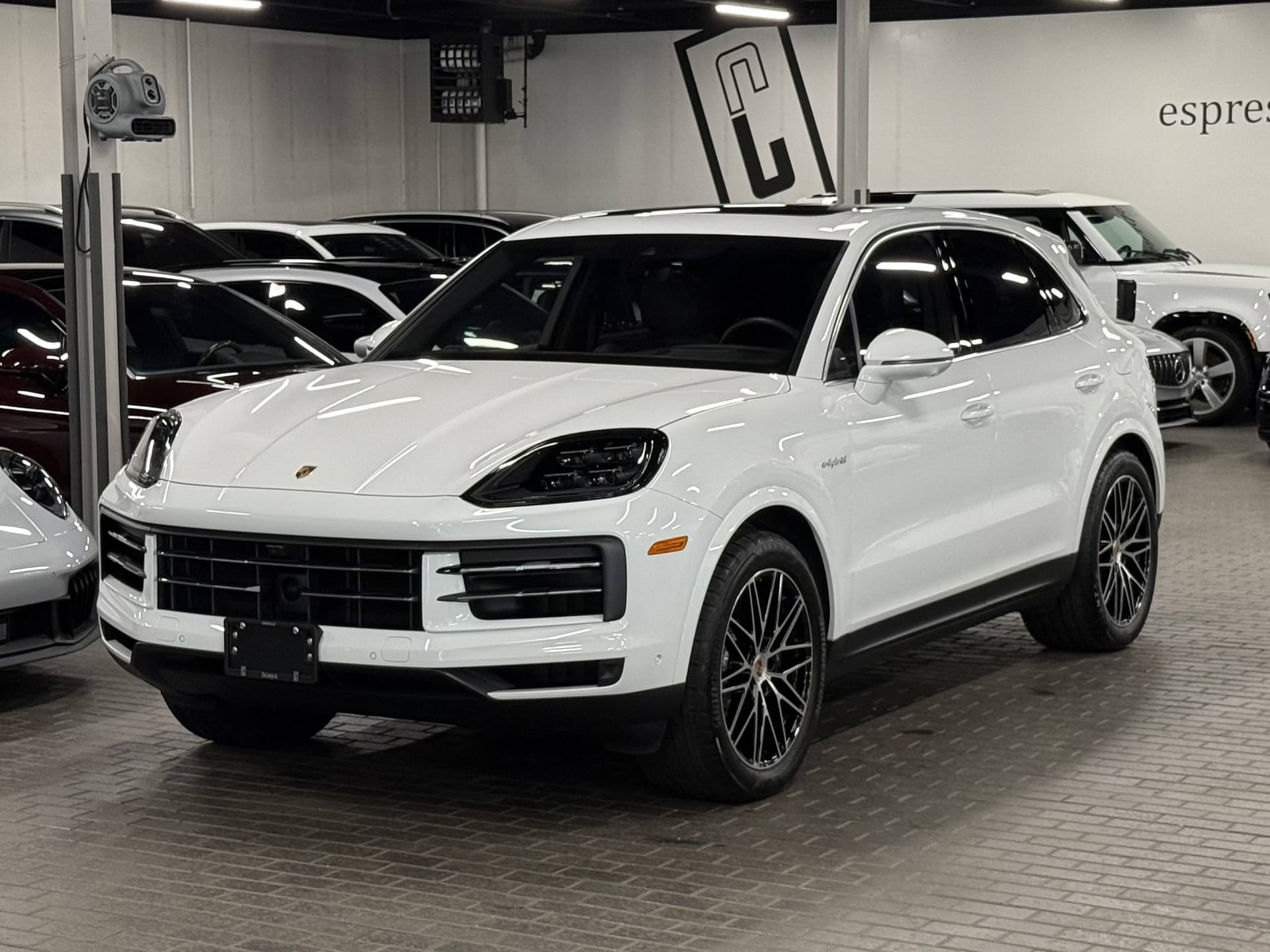 2025 Porsche Cayenne E-Hybrid AWD