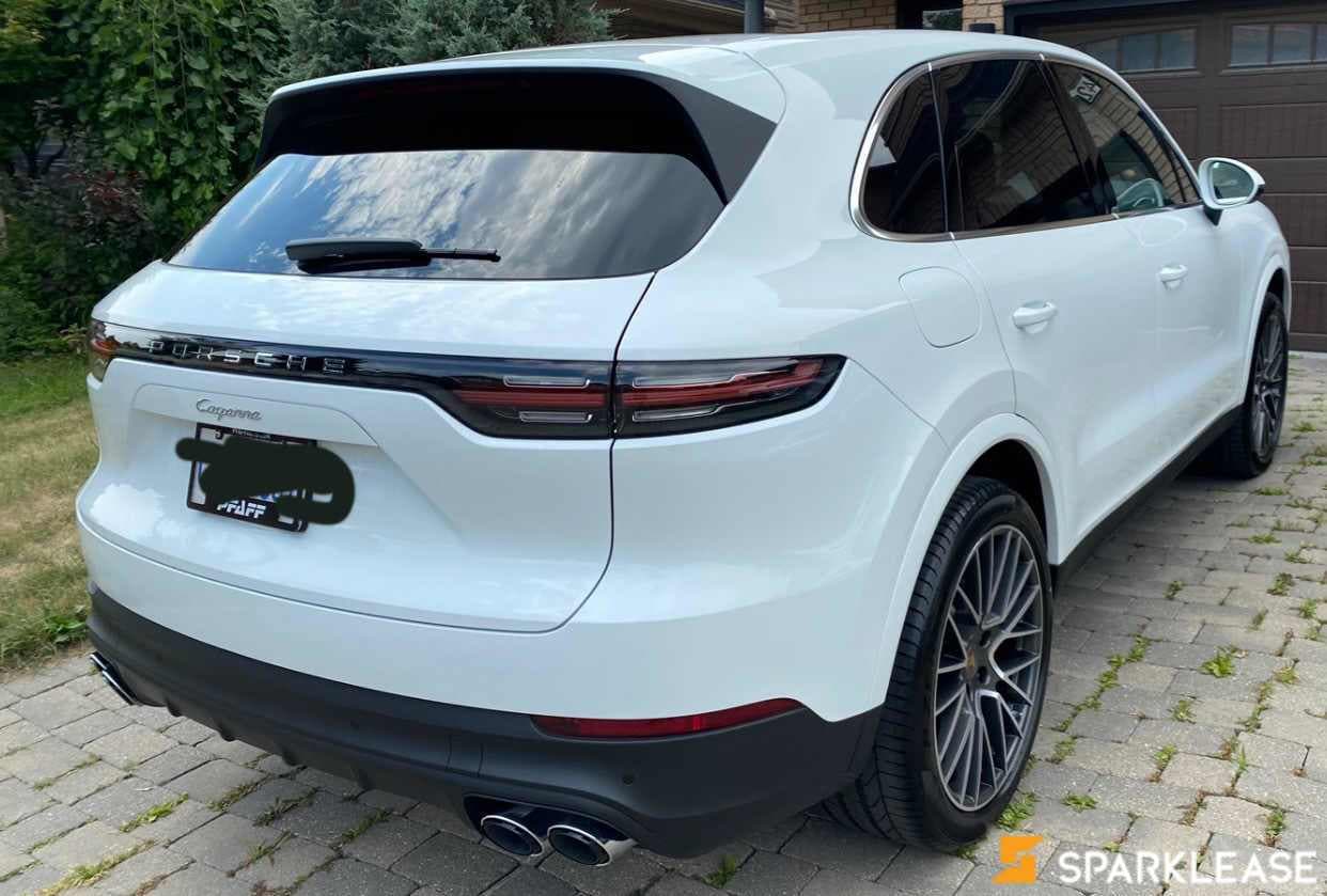 2022 Porsche Cayenne AWD