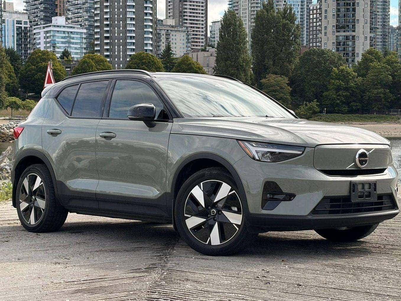 2024 Volvo XC40 Recharge Pure Electric Plus