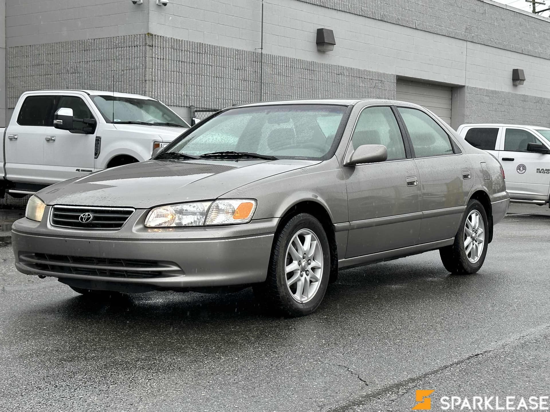 2001 Toyota  Camry  4dr Sdn XLE V6 Auto 