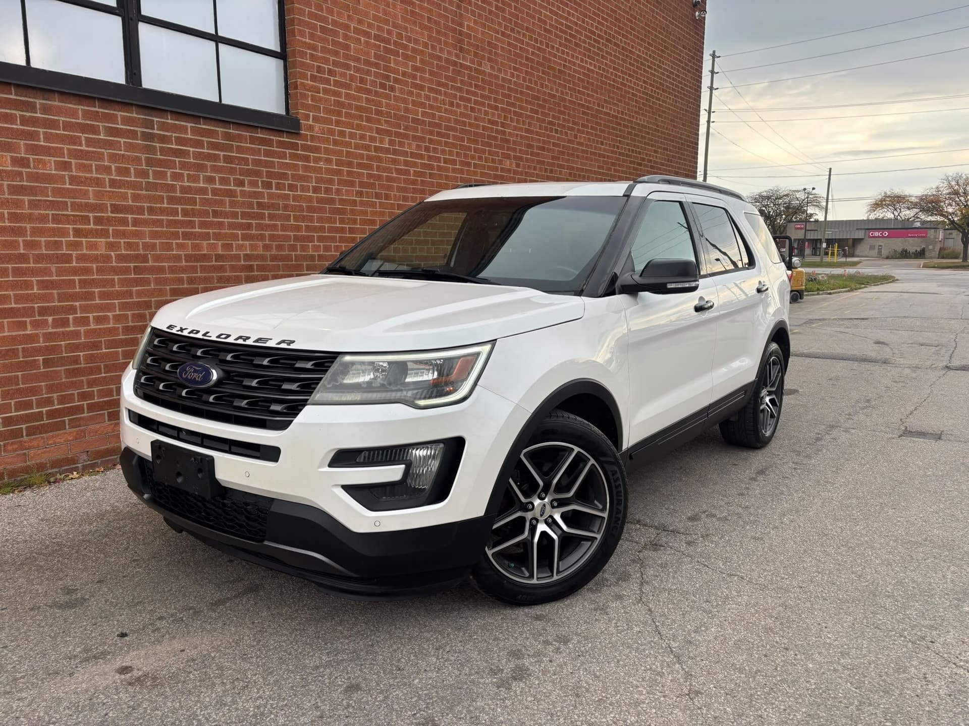 2016 Ford Explorer 4WD 4dr Sport full loaded