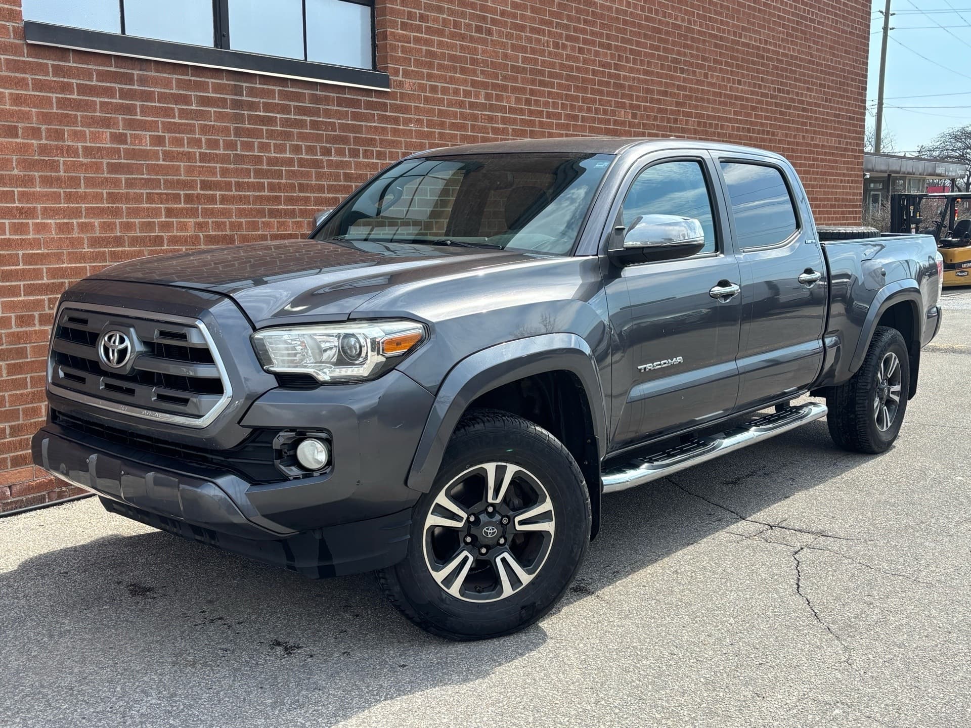 2016 Toyota Tacoma  Limited Double Cab 4WD V6 Auto
