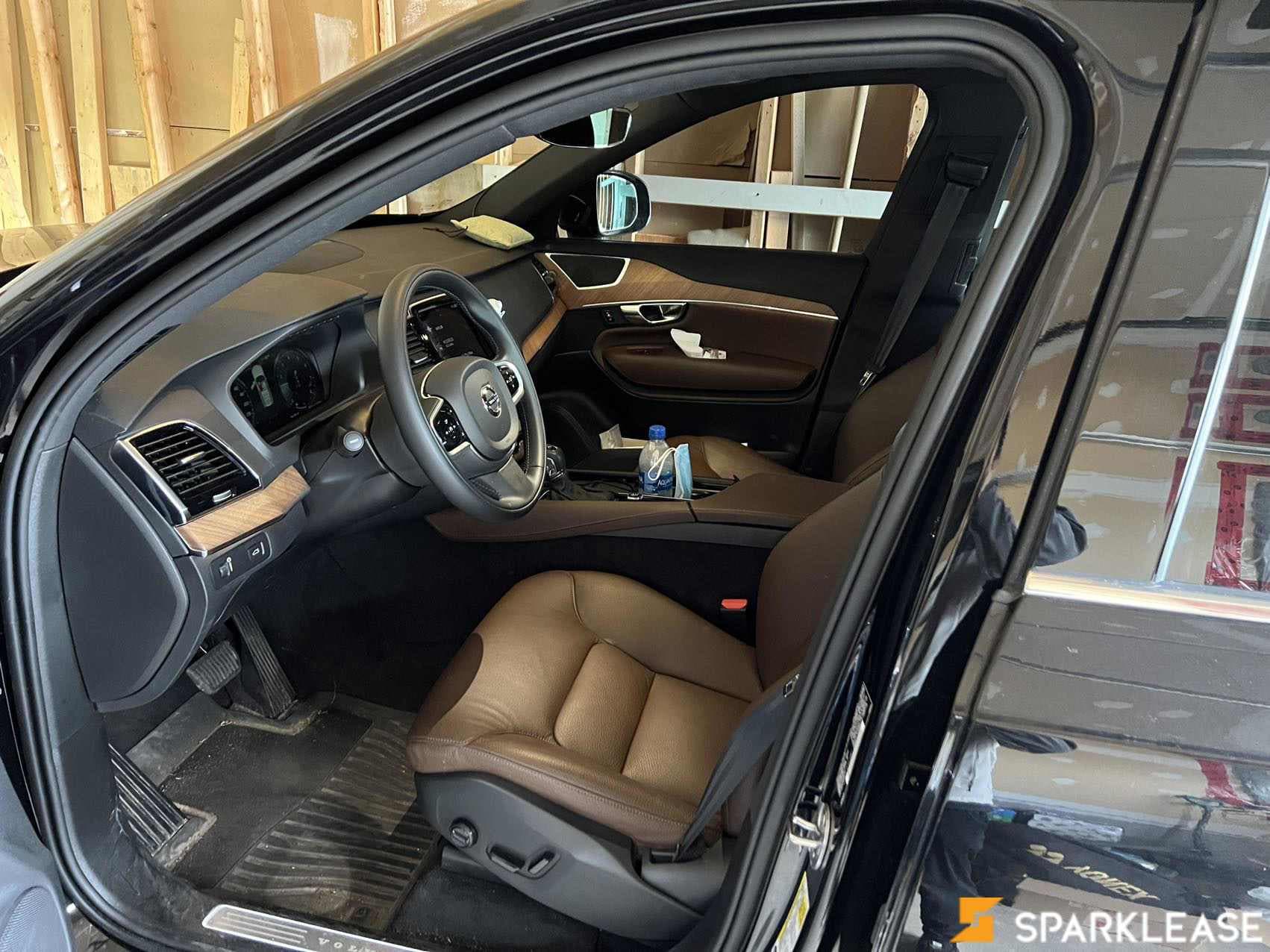 2022 Volvo XC90 T6 AWD Momentum 7-Seater