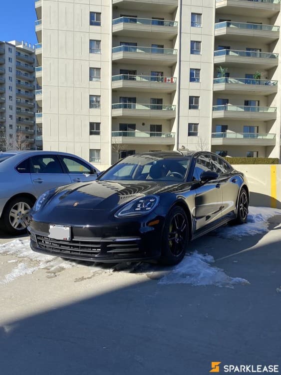 2018 Porsche Panamera 4dr sedan