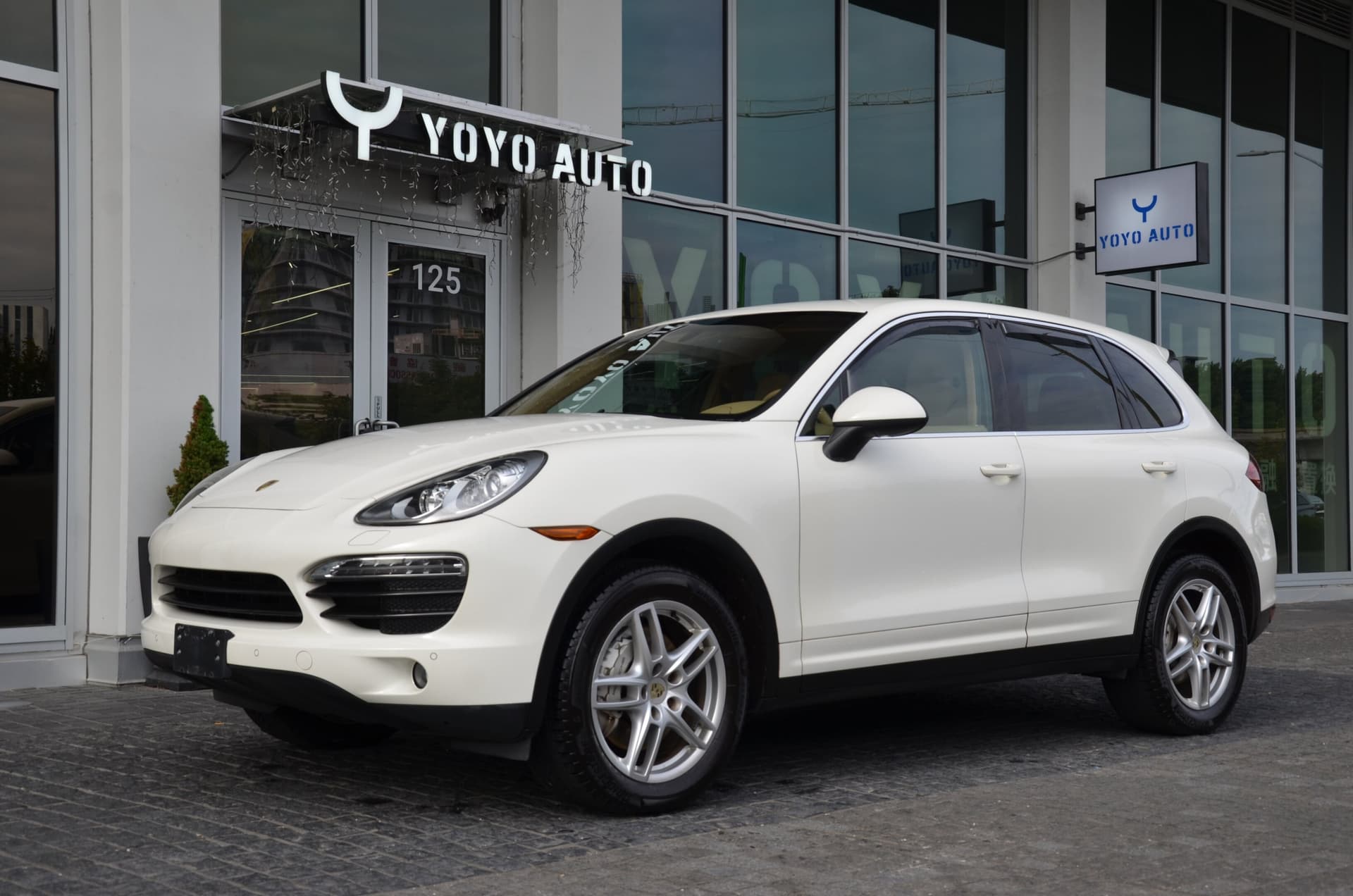 2011 Porsche Cayenne AWD 4dr S