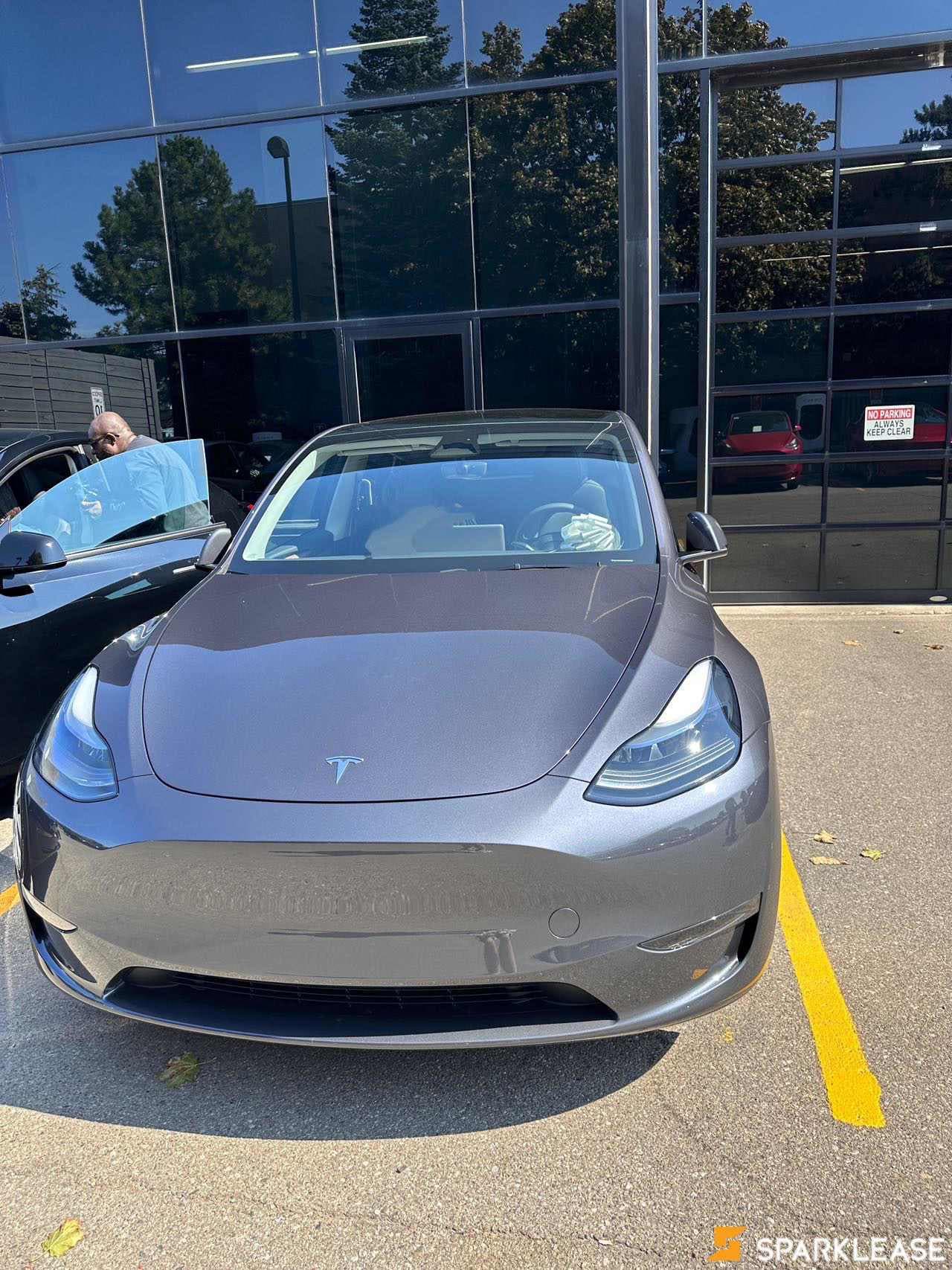 2023 Tesla Model Y RWD