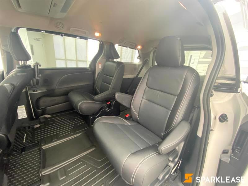 2020 Toyota Sienna SE 7-Passenger AWD