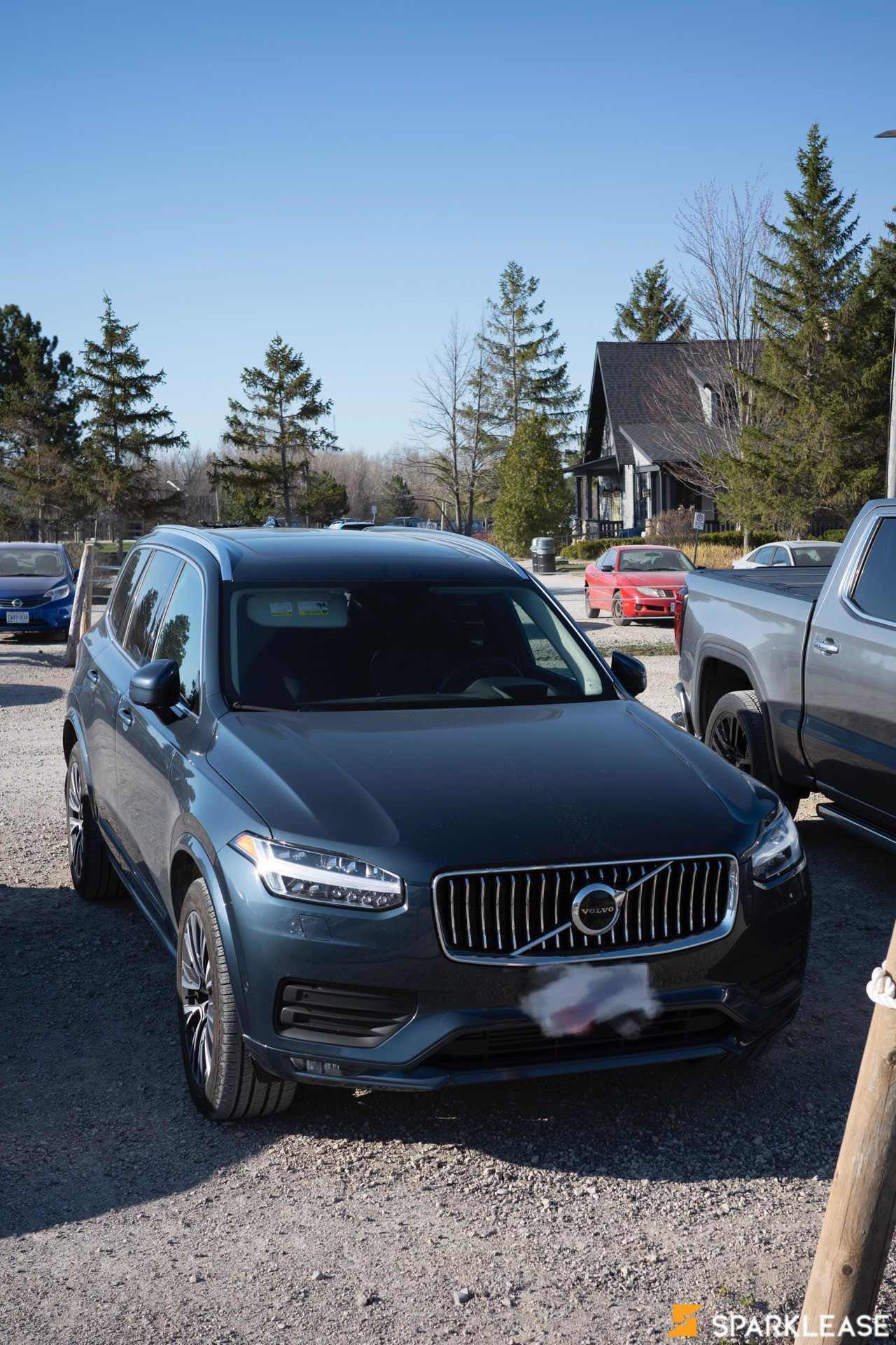 2022 Volvo XC90 T6 AWD Momentum 7-Seater