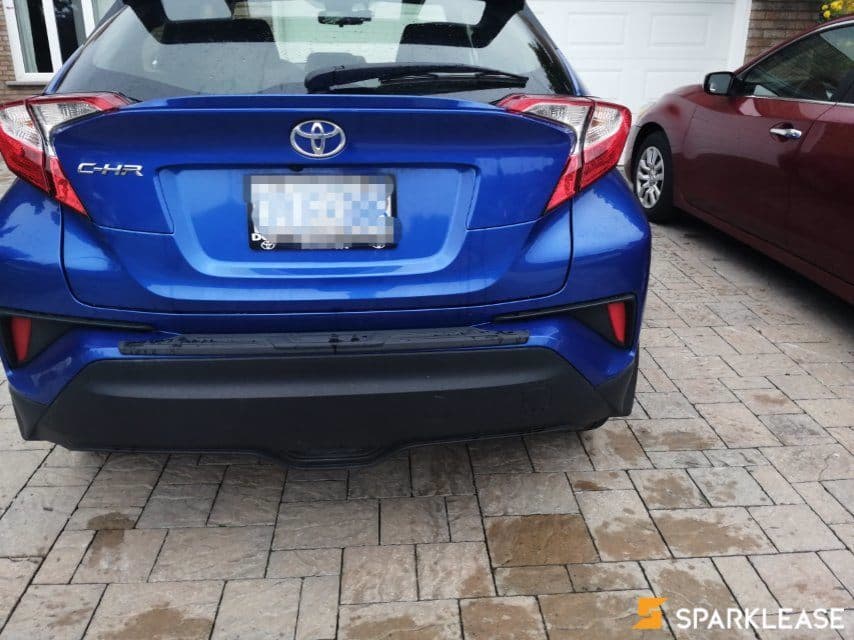 2020 Toyota C-HR LE 蓝色