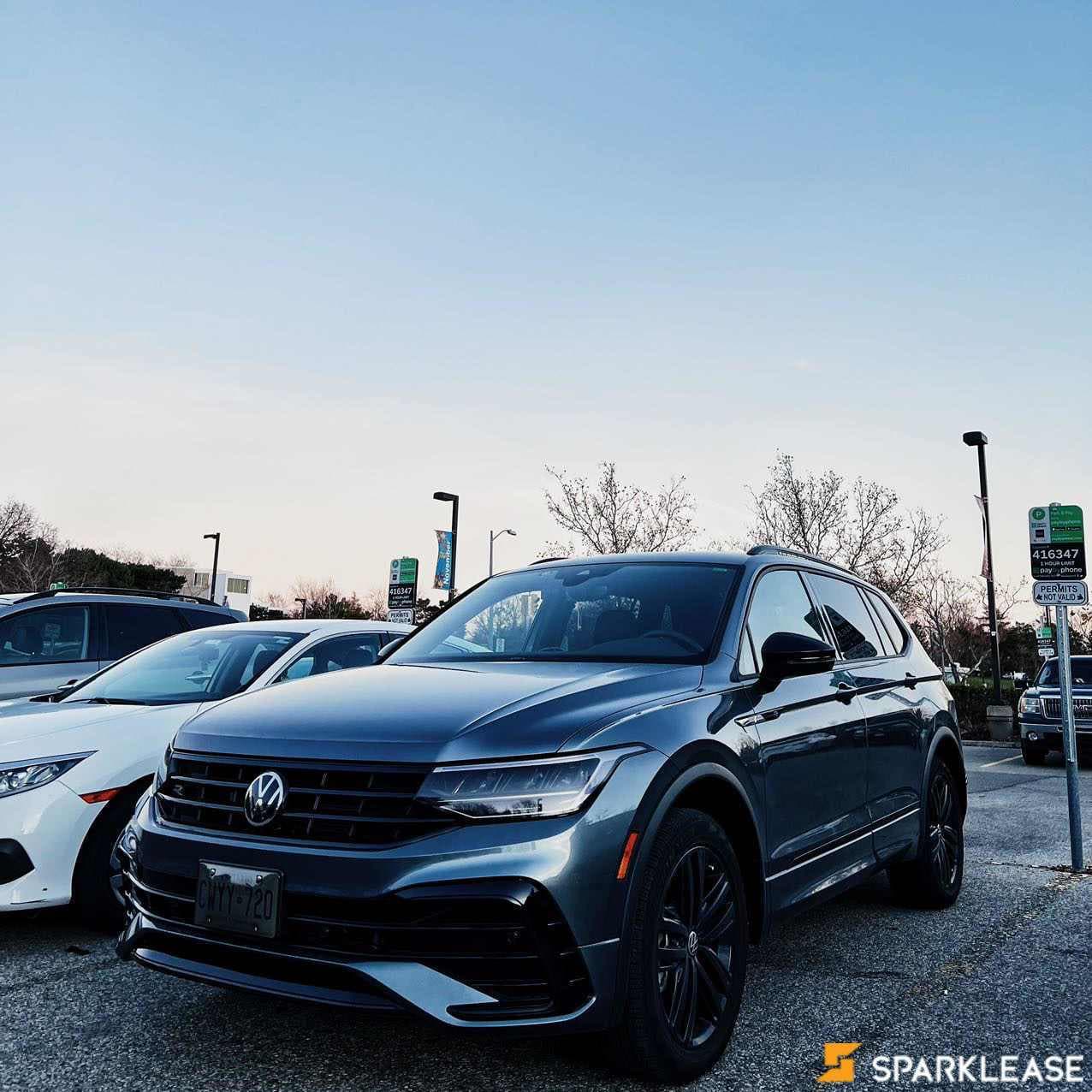2022 Volkswagen Tiguan Comfortline R-Lin...