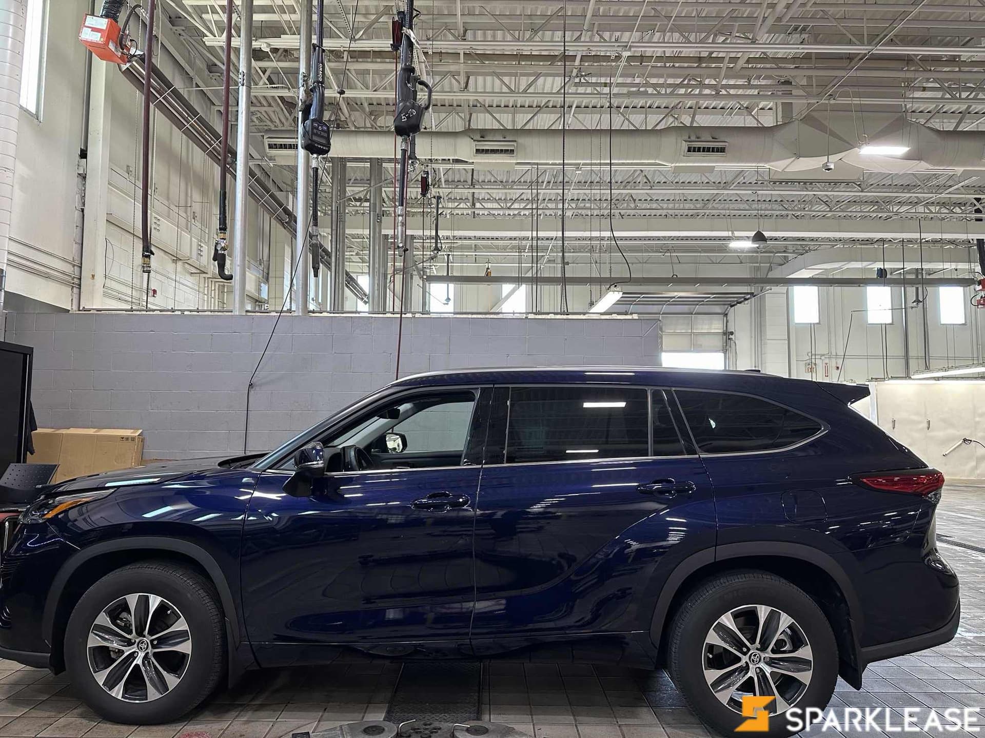 2020 Toyota  Highlander  XLE AWD 