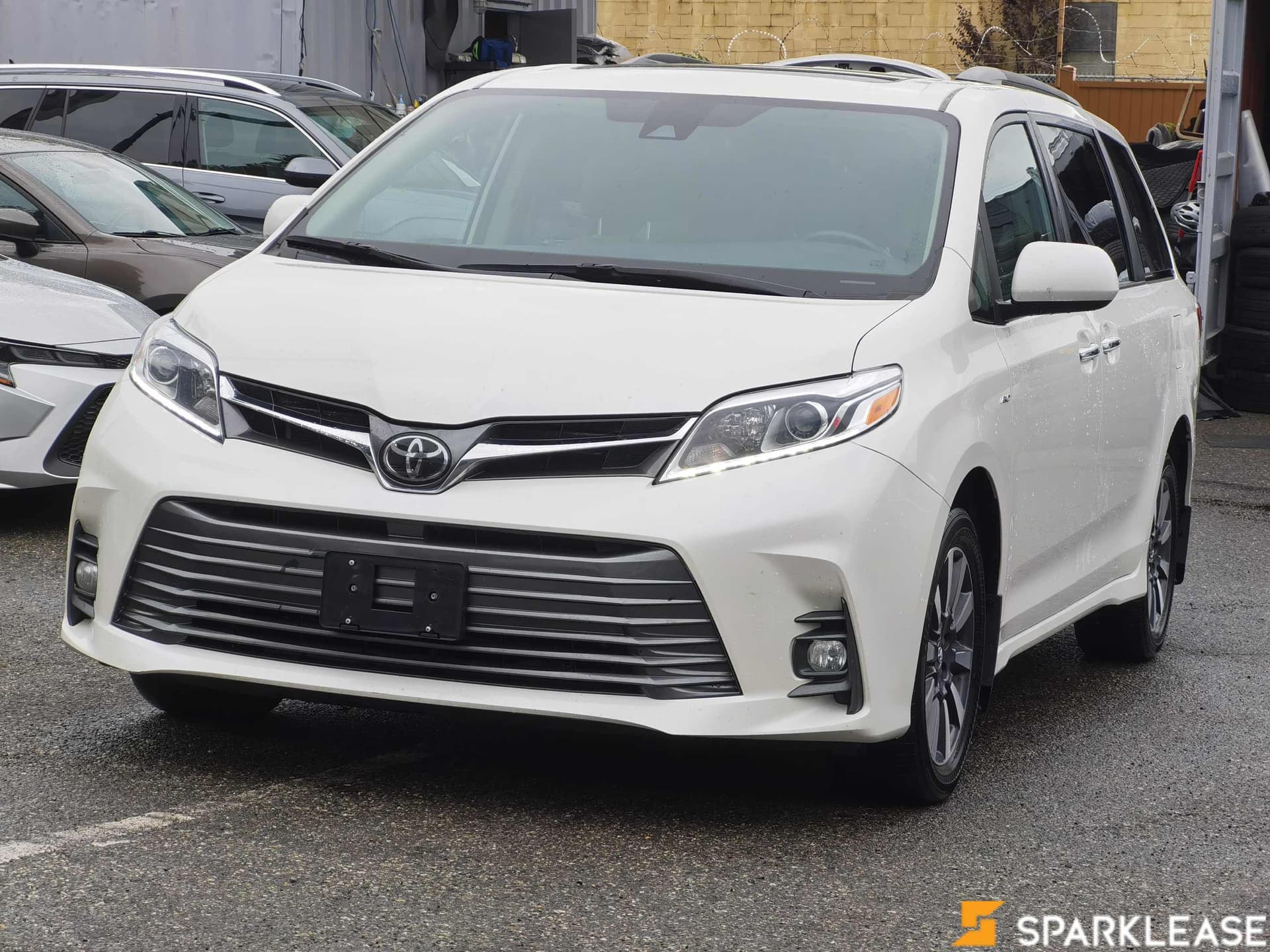 2020 Toyota Sienna XLE 7-Passenger AWD