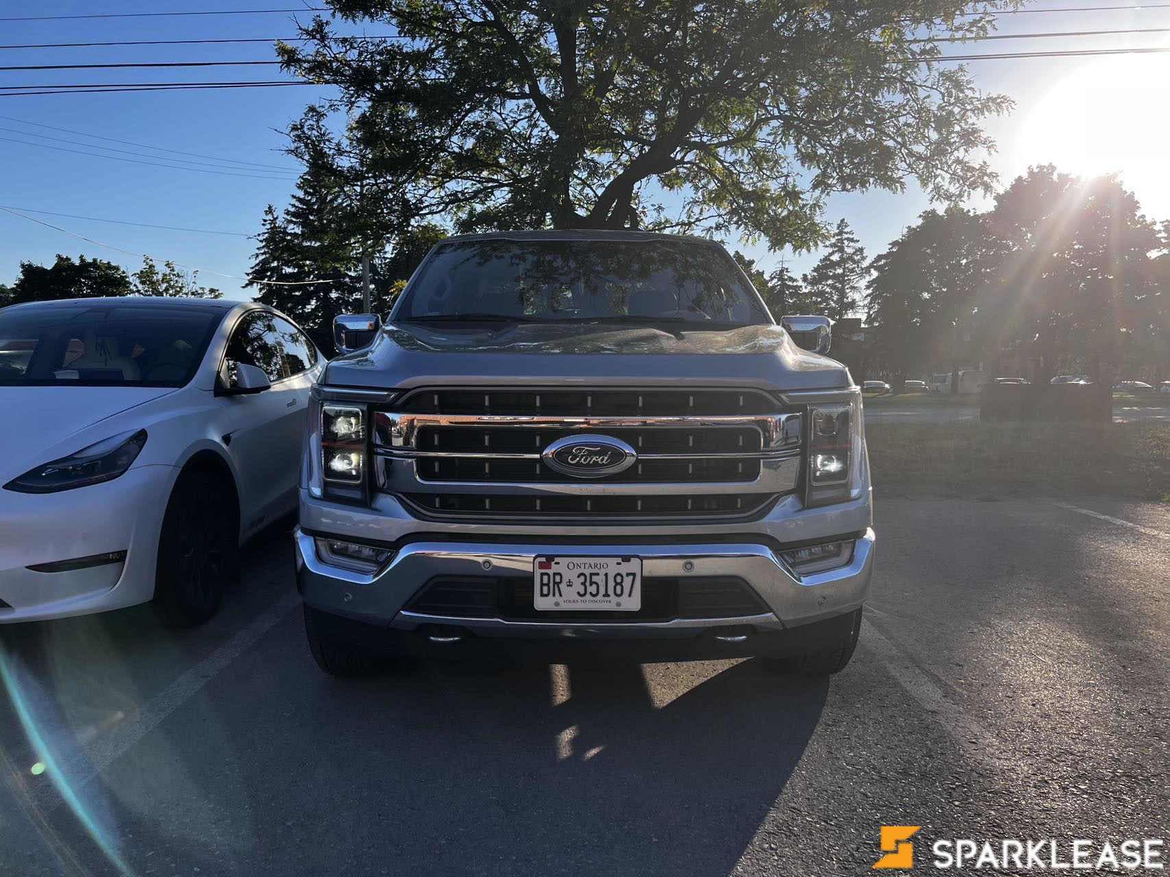 2022 Ford F-150 LARIAT 4WD SuperCrew 5.5' Box