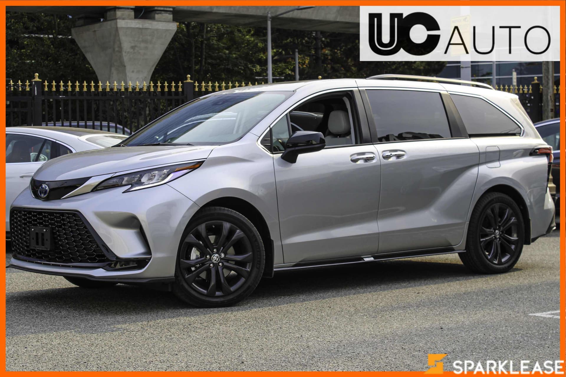 2022 Toyota Sienna LE 8-Passenger FWD