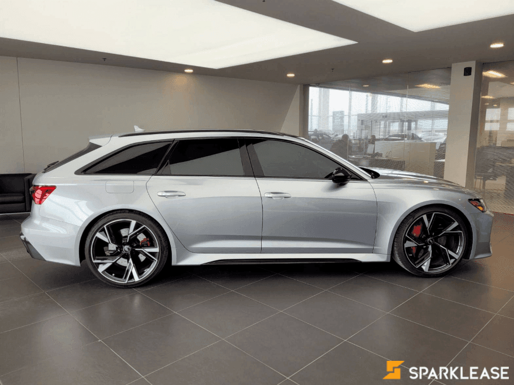 2021 Audi RS 6 Avant 