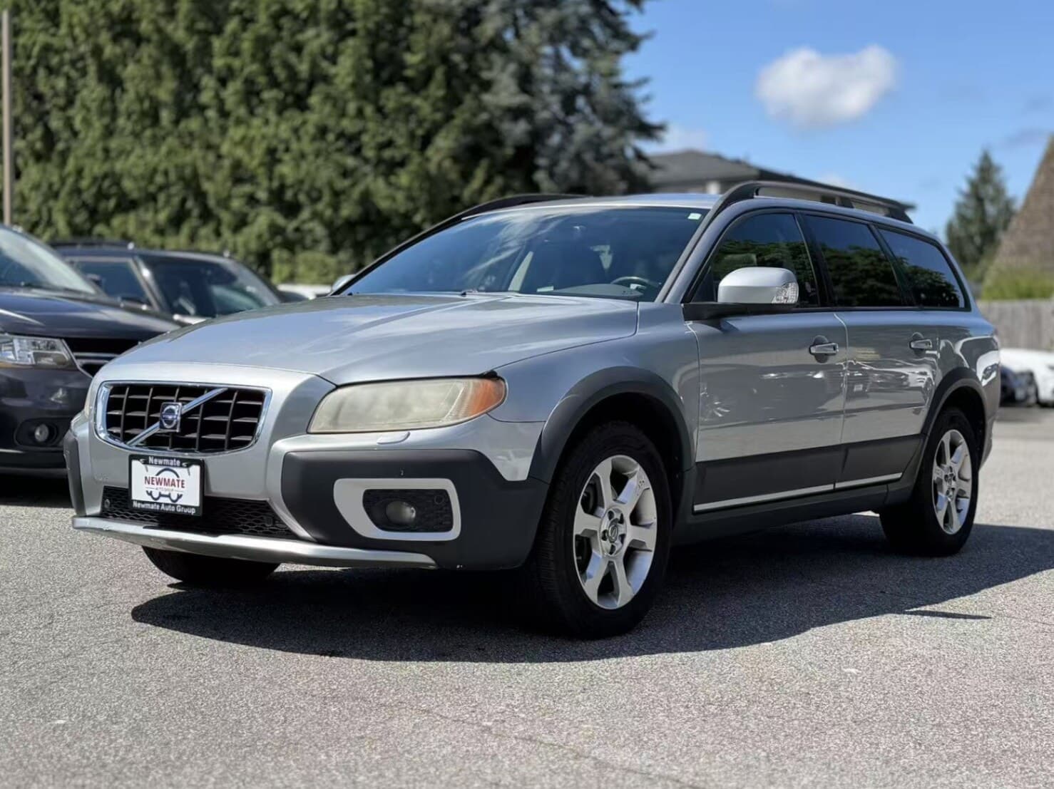 2008 Volvo XC70 ONE OWNER. RUNS GREAT.