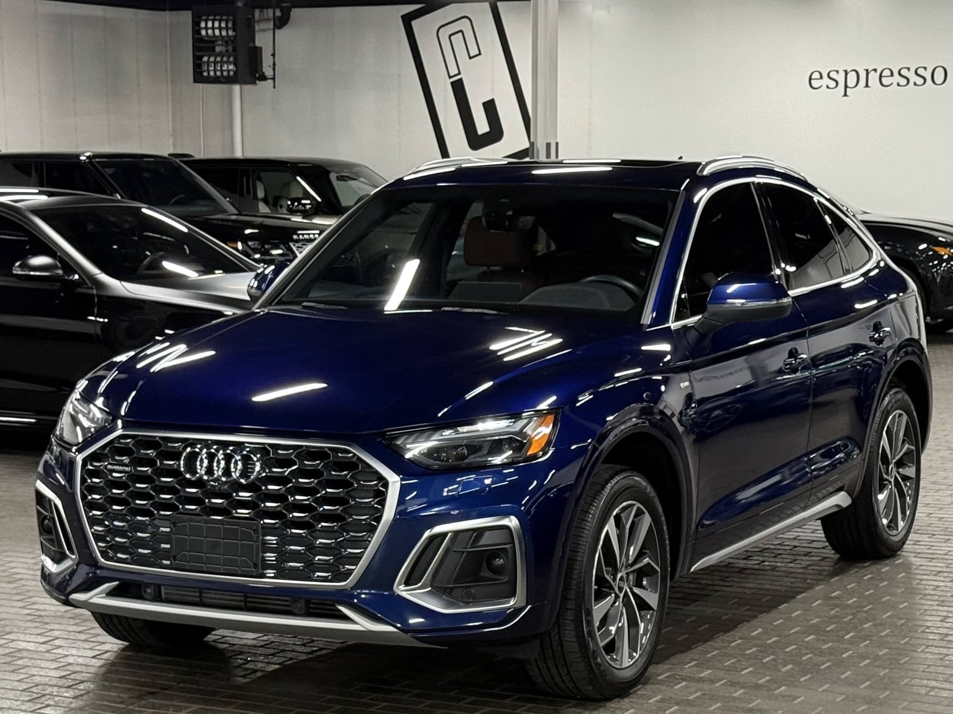 2021 Audi  Q5 Sportback  Technik 45 TFSI quattro 
