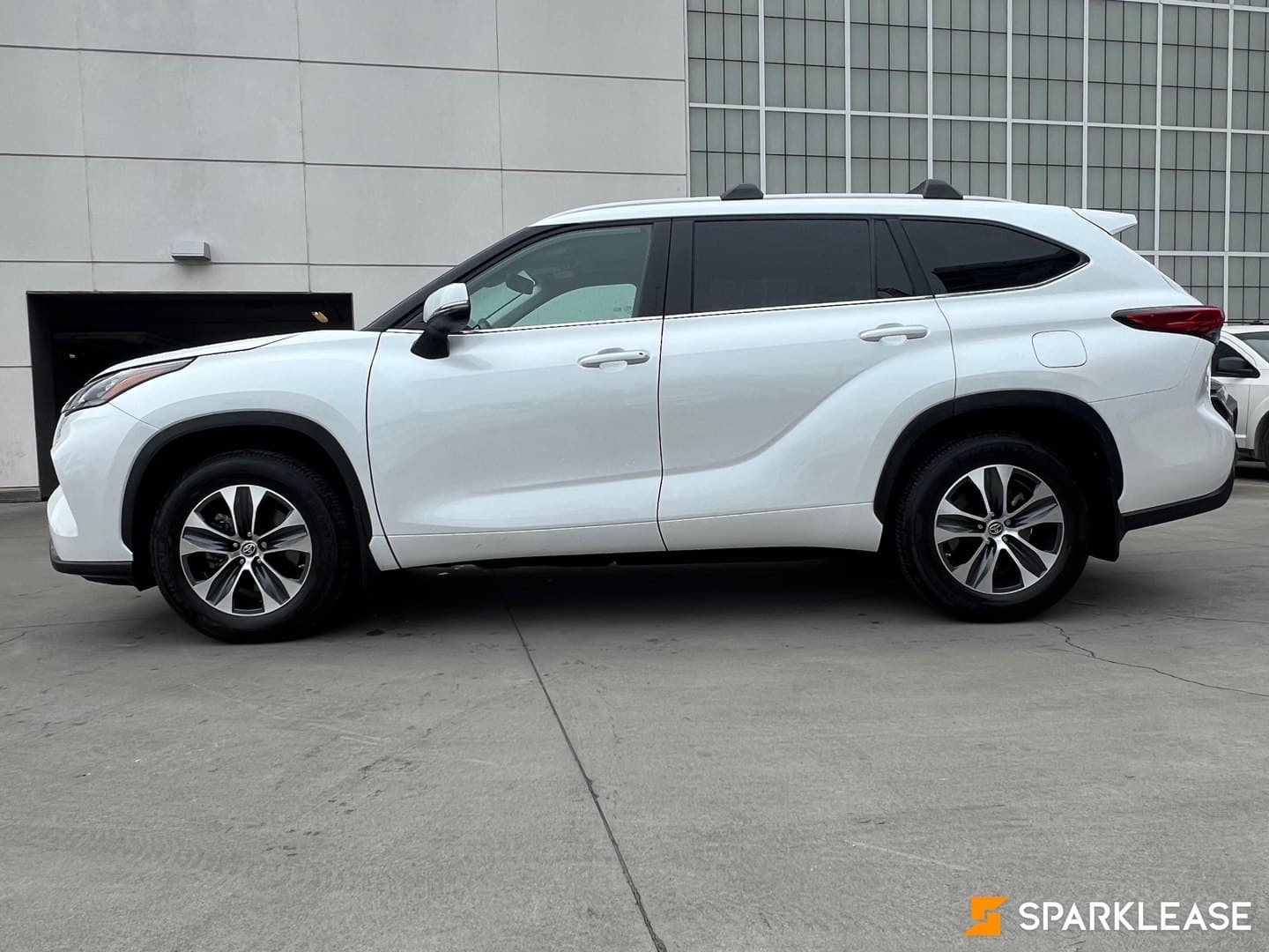 2023 Toyota Highlander Hybrid LE AWD