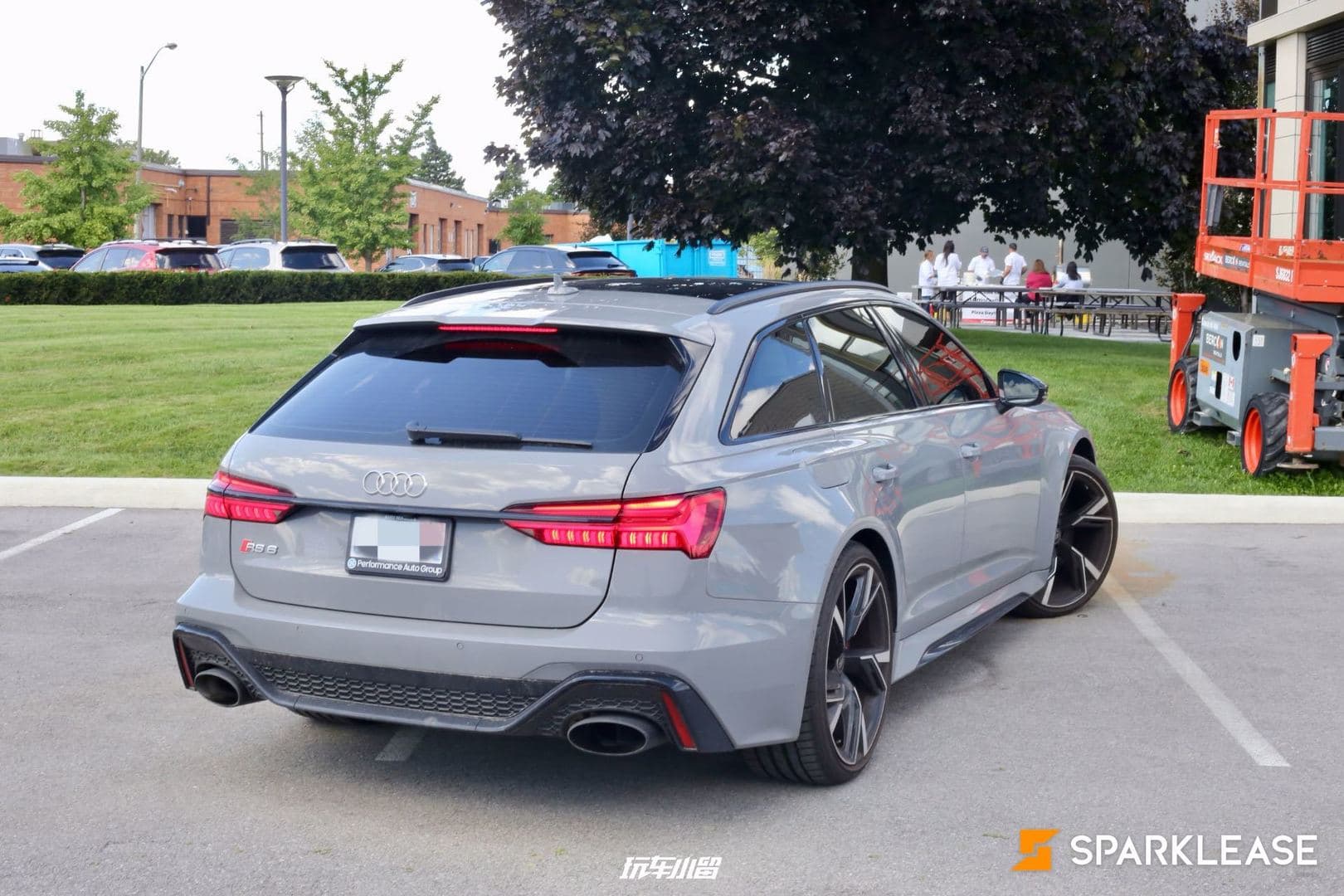 2023 Audi RS 6 Avant 4.0 TFSI quattro