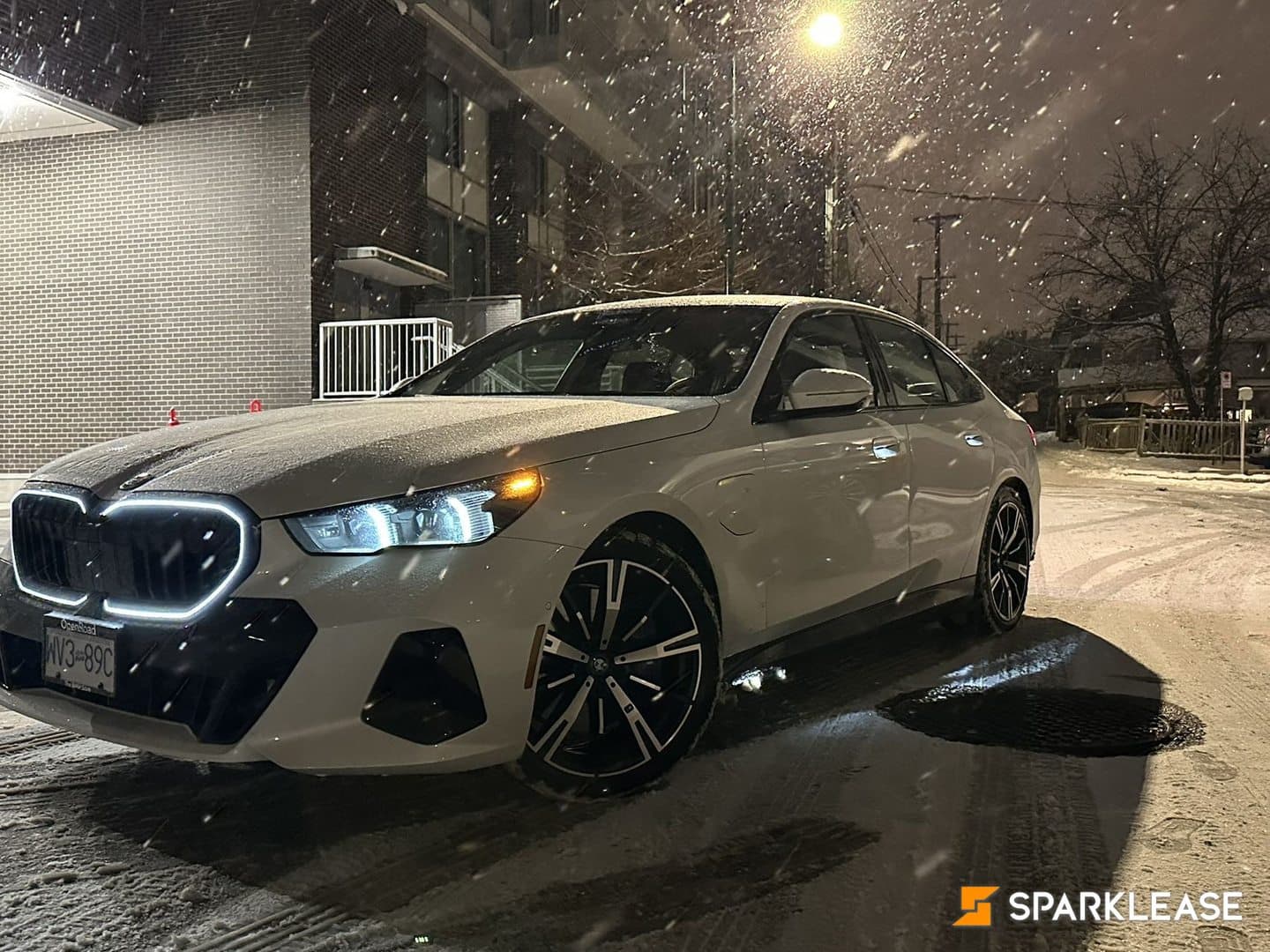 2025 BMW 5 Series 550e xDrive Sedan